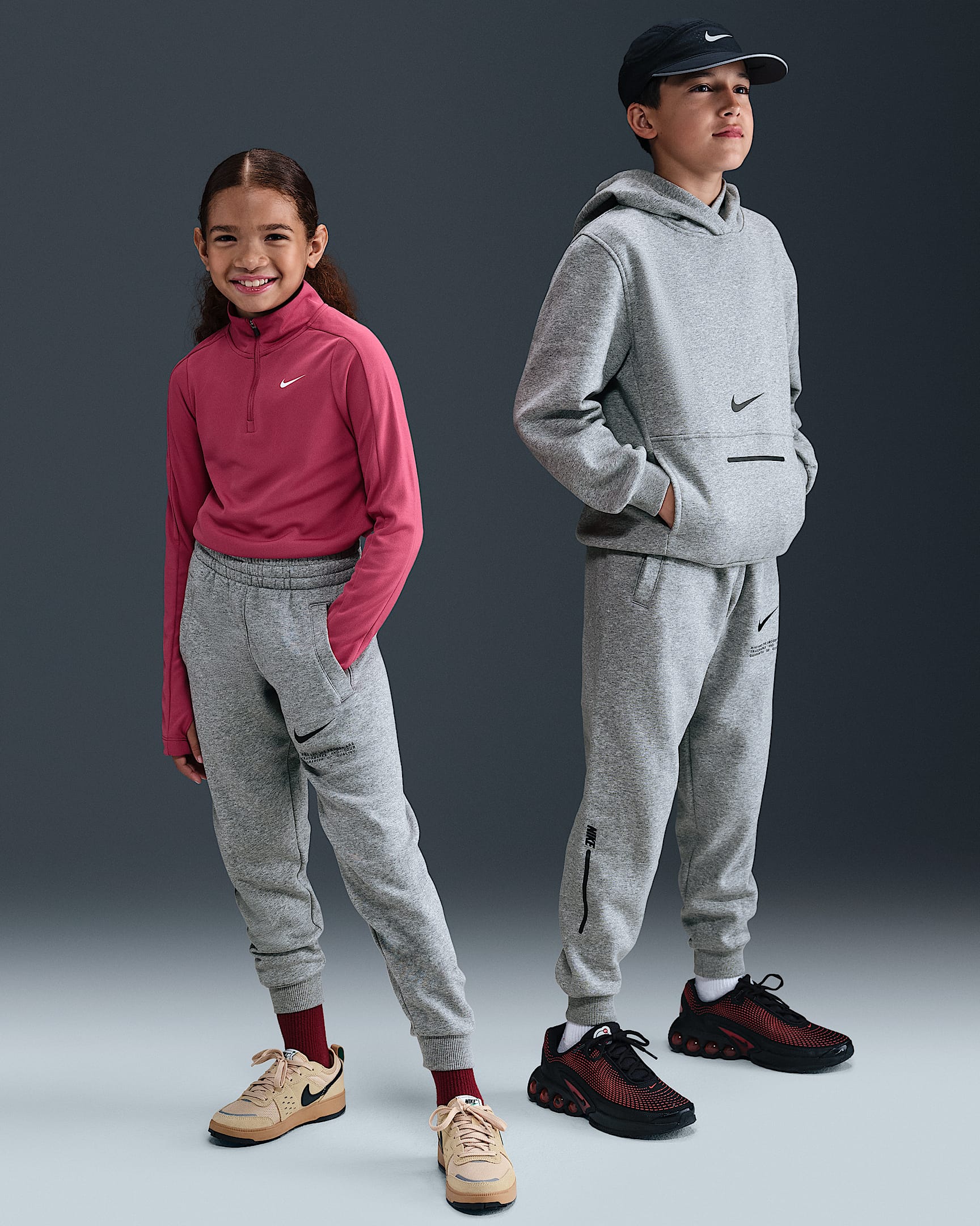 Nike Sportswear Club Fleece Older Kids' Joggers - Dark Grey Heather/Base Grey/Black