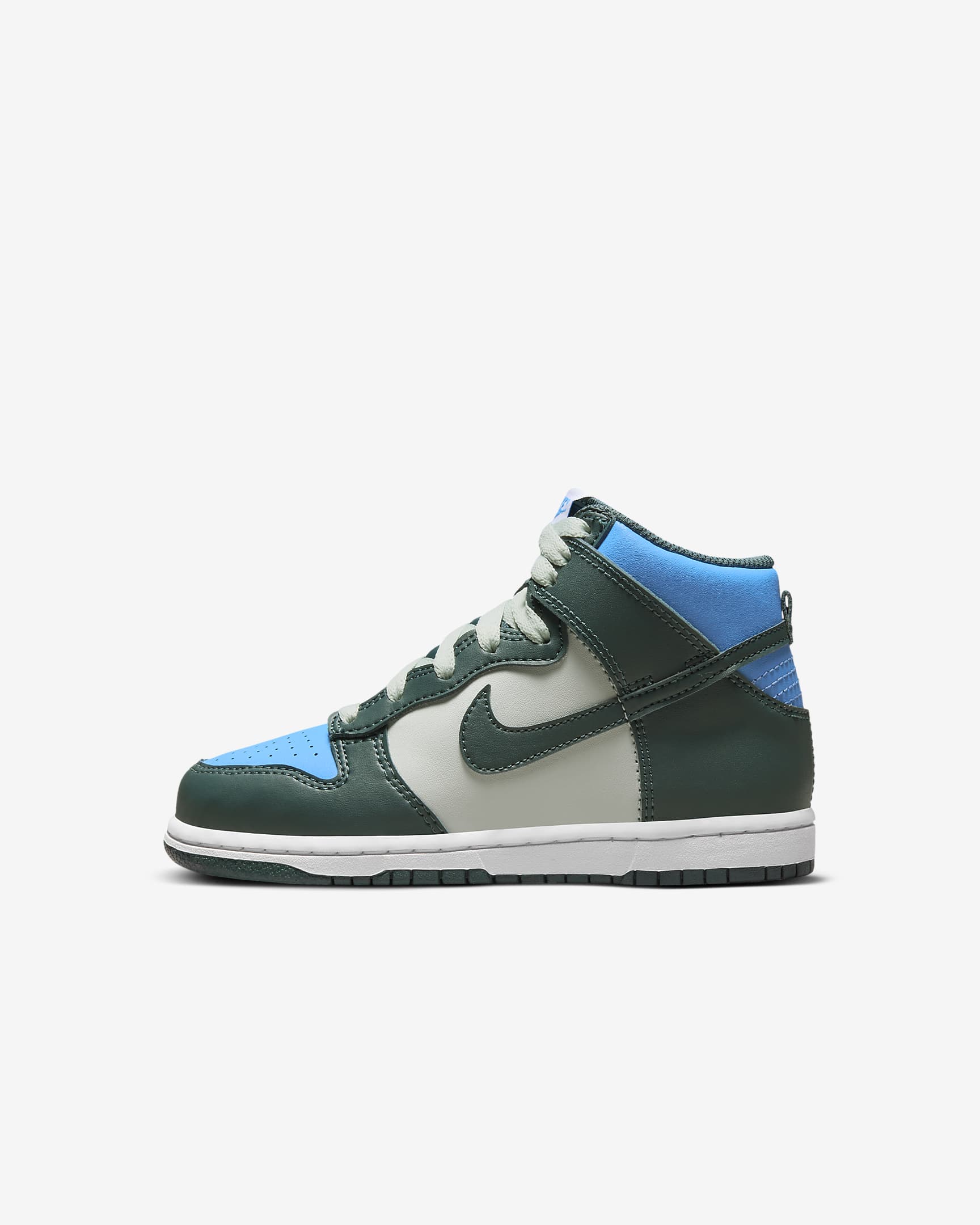 Nike Dunk High Younger Kids' Shoes. Nike IL