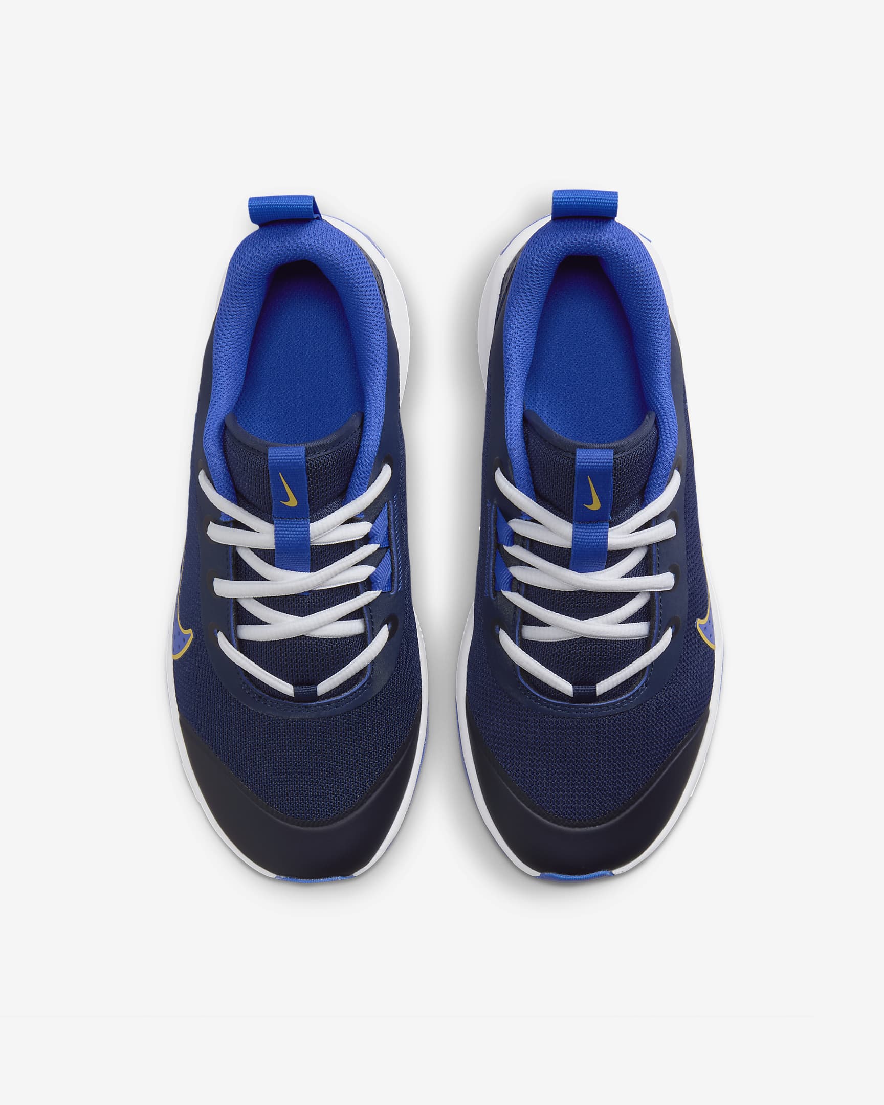 Nike Omni Multi-Court Hallenschuh für ältere Kinder - Midnight Navy/Saturn Gold/Weiß/Hyper Royal