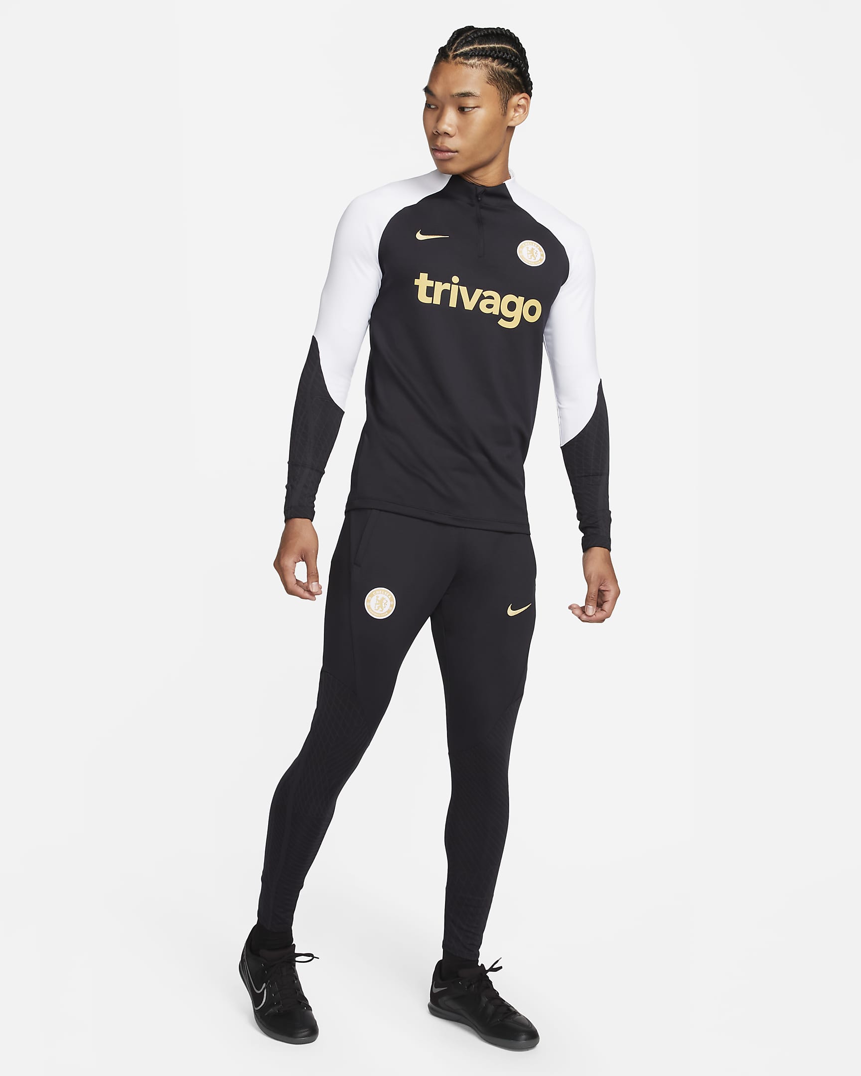 Chelsea F.C. Strike Men's Nike DriFIT Knit Football Pants. Nike CA