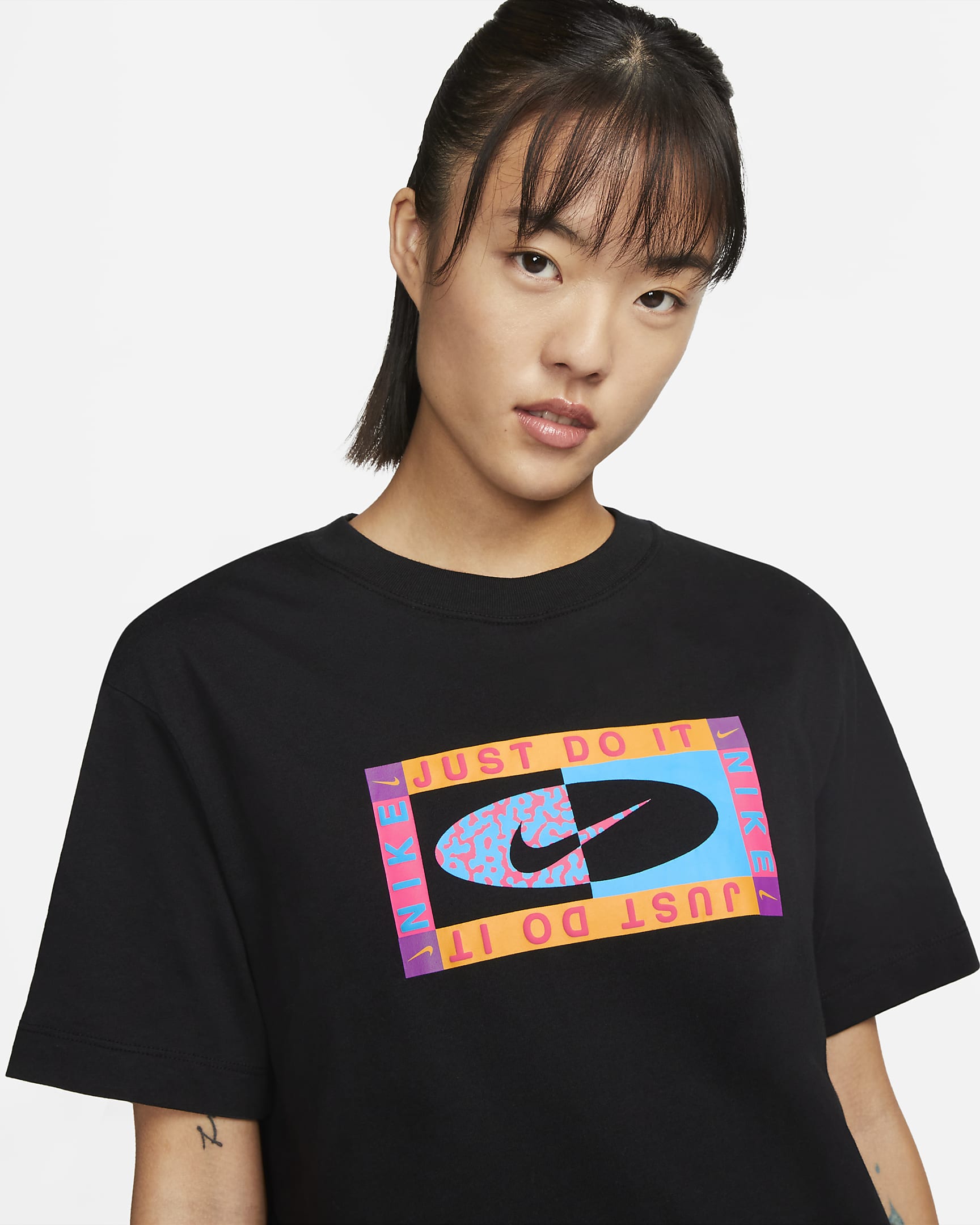 Nike Sportswear Women's T-Shirt - Black