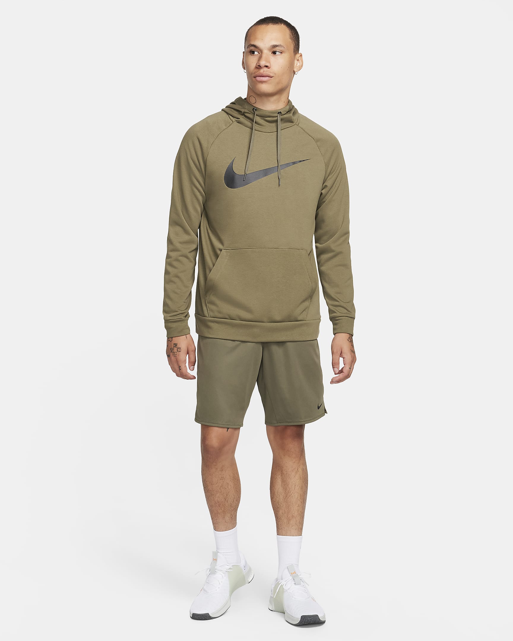 Nike Dry Graphic Men's Dri-FIT Hooded Fitness Pullover Hoodie. Nike UK