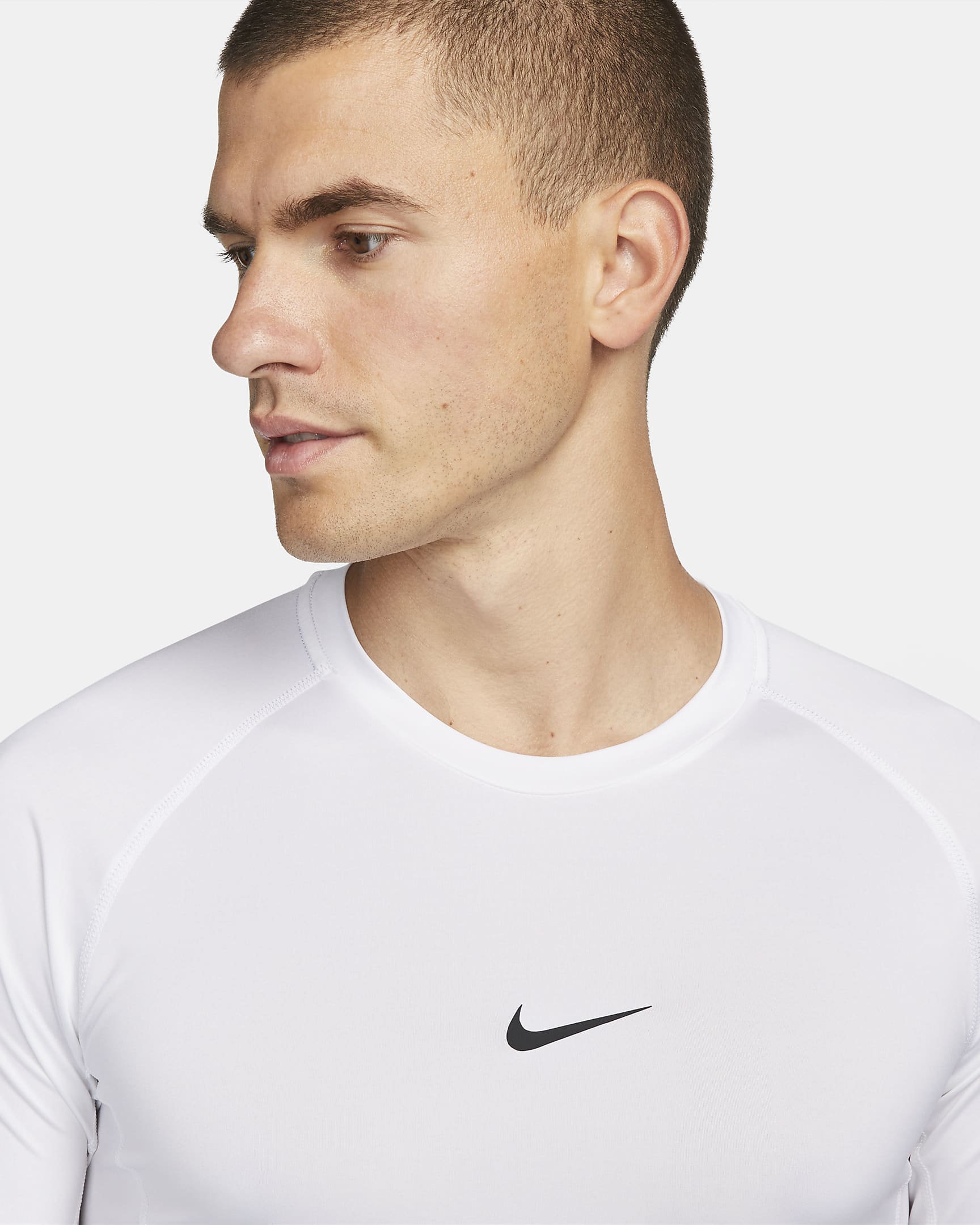 Nike Pro Men's Dri-FIT Tight Long-Sleeve Fitness Top - White/Black