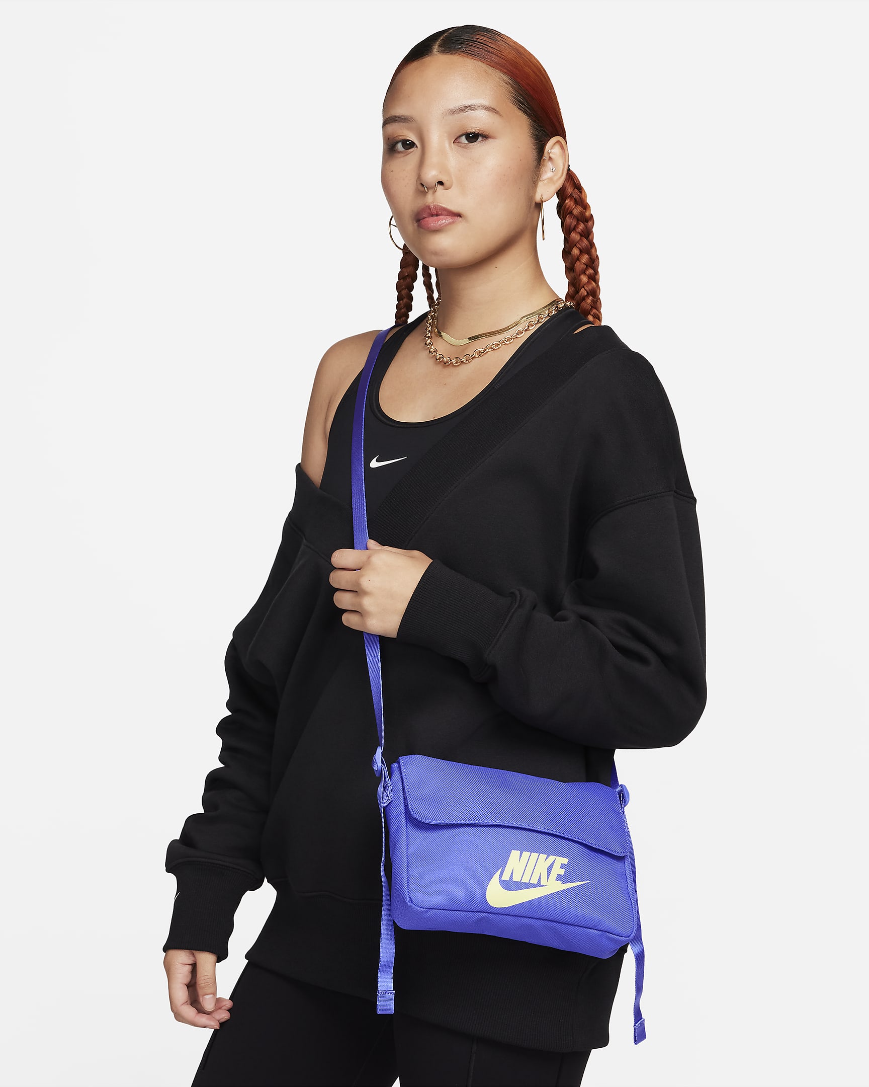 Nike Sportswear Women's Futura 365 Crossbody Bag (3L). Nike.com