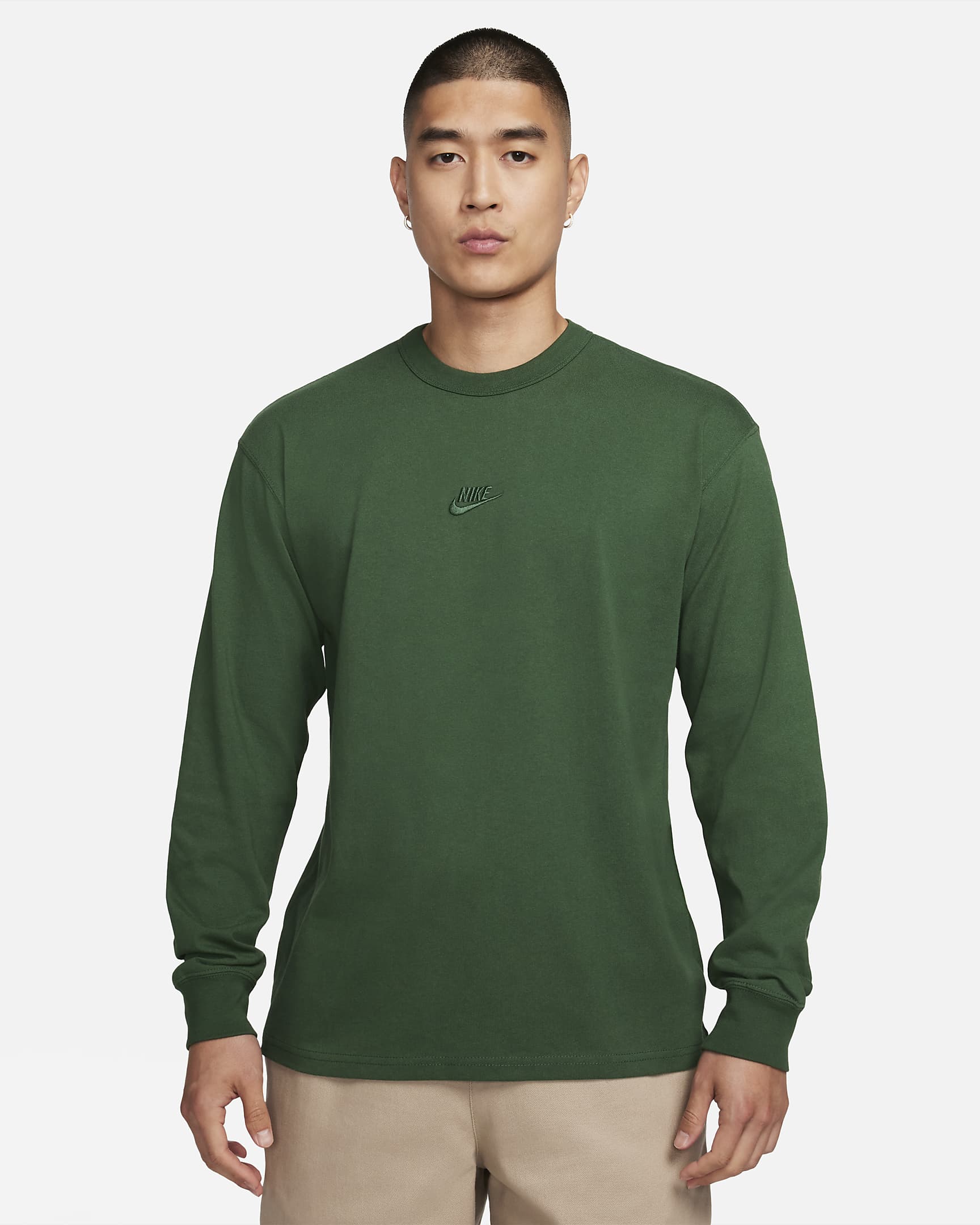 【NIKE公式】ナイキ スポーツウェア プレミアム エッセンシャル メンズ ロングスリーブ Tシャツ.オンラインストア (通販サイト)