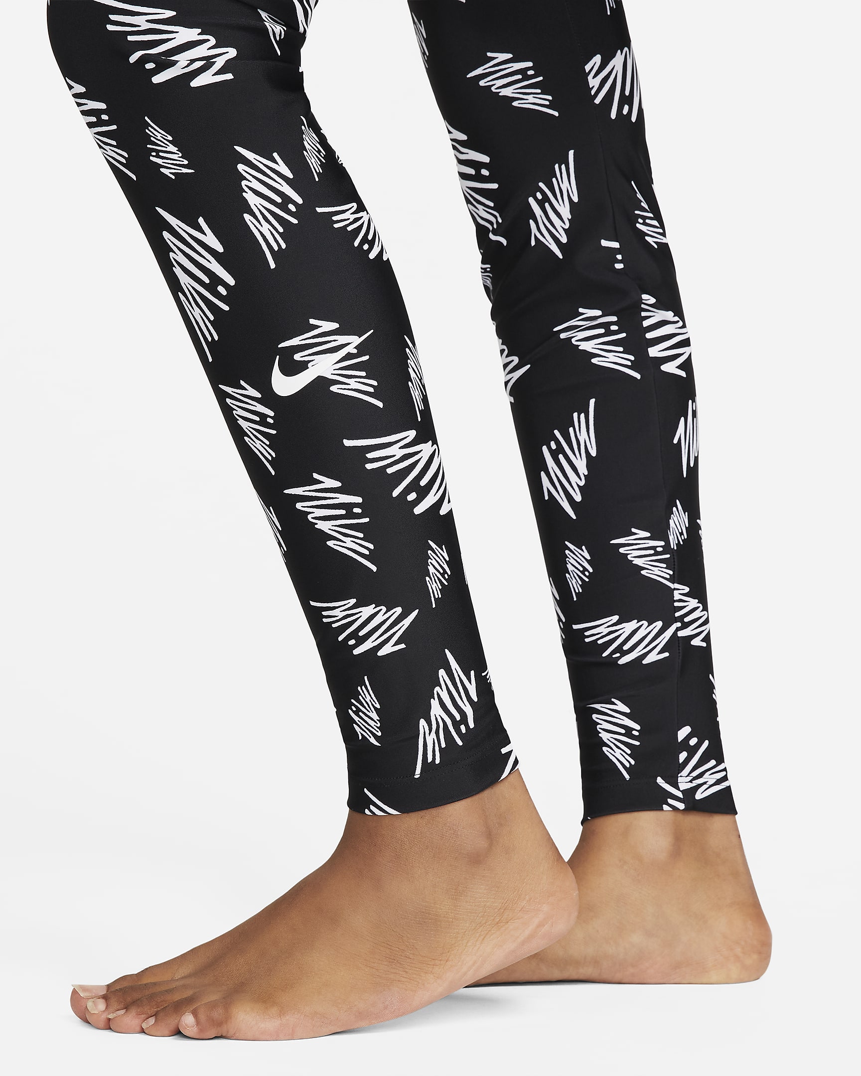 Slanke Nike Victory Print-svømmeleggings til kvinder - sort/hvid/hvid