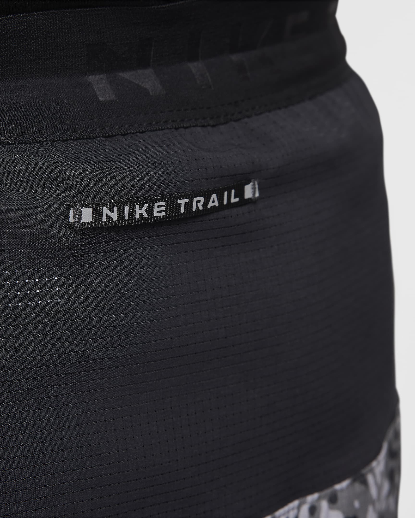 Short de running Dri-FIT avec sous-short intégré 18 cm Nike Trail Stride pour homme - Iron Grey/Noir/Summit White