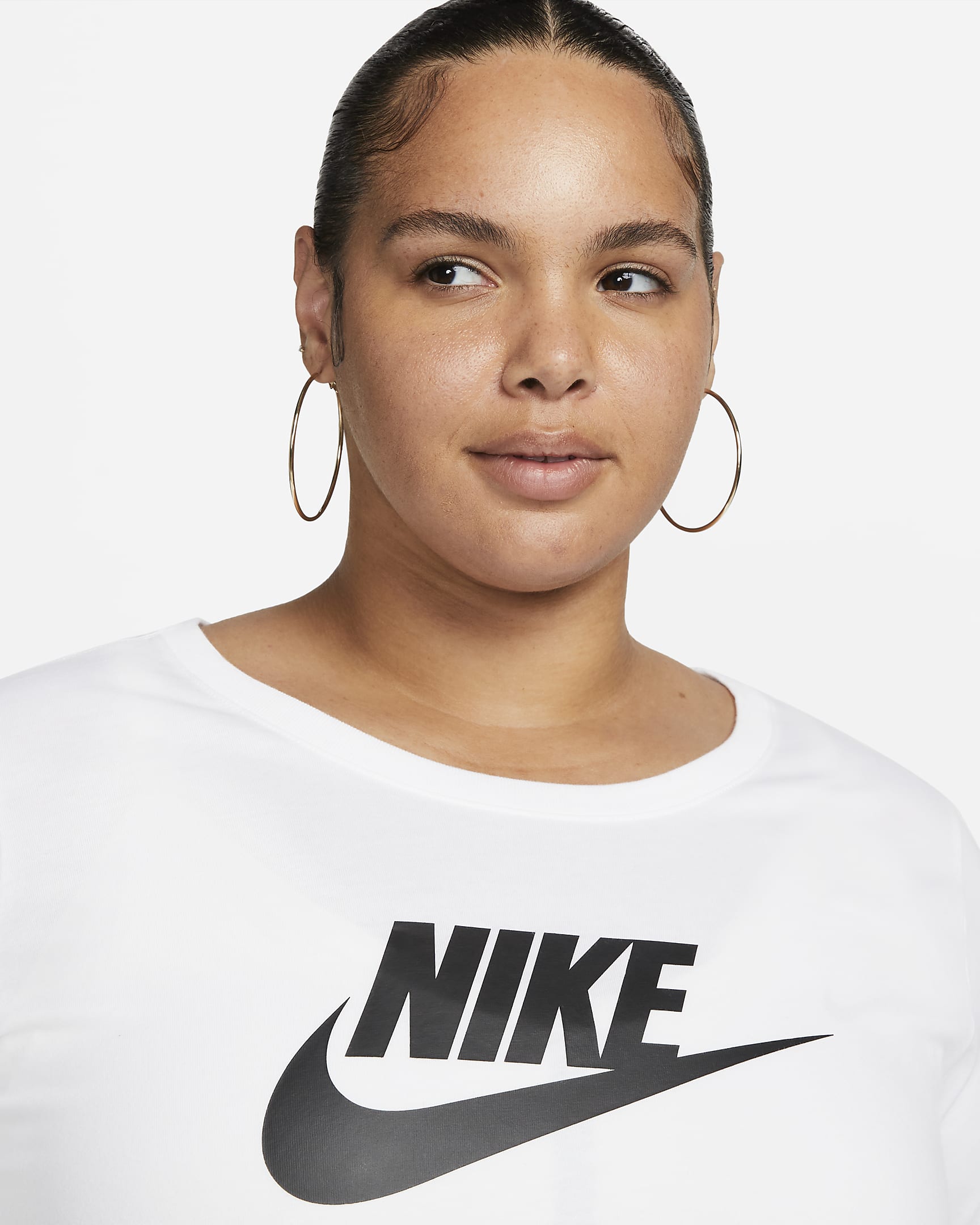 Nike Sportswear Essentials Damen-T-Shirt mit Logo (große Größe) - Weiß/Schwarz