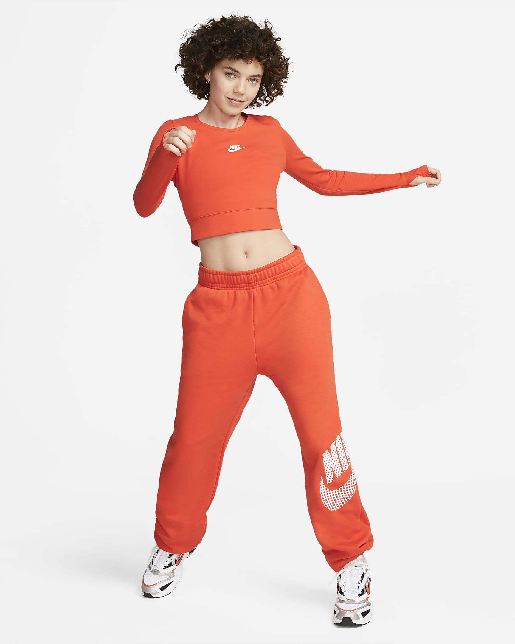 Nike Sportswear Women's LongSleeve Dance Crop Top. Nike LU