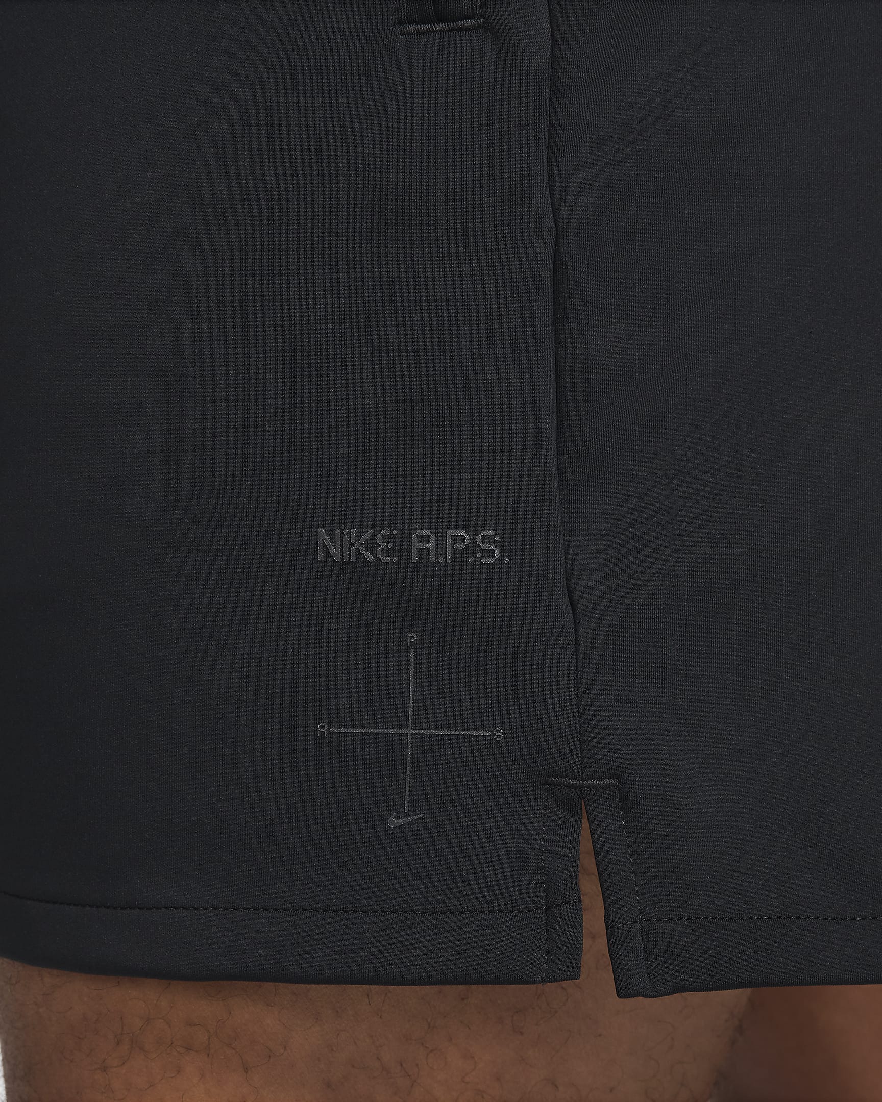 Nike A.P.S. Men's 6" Dri-FIT ADV Versatile Shorts - Black/Anthracite