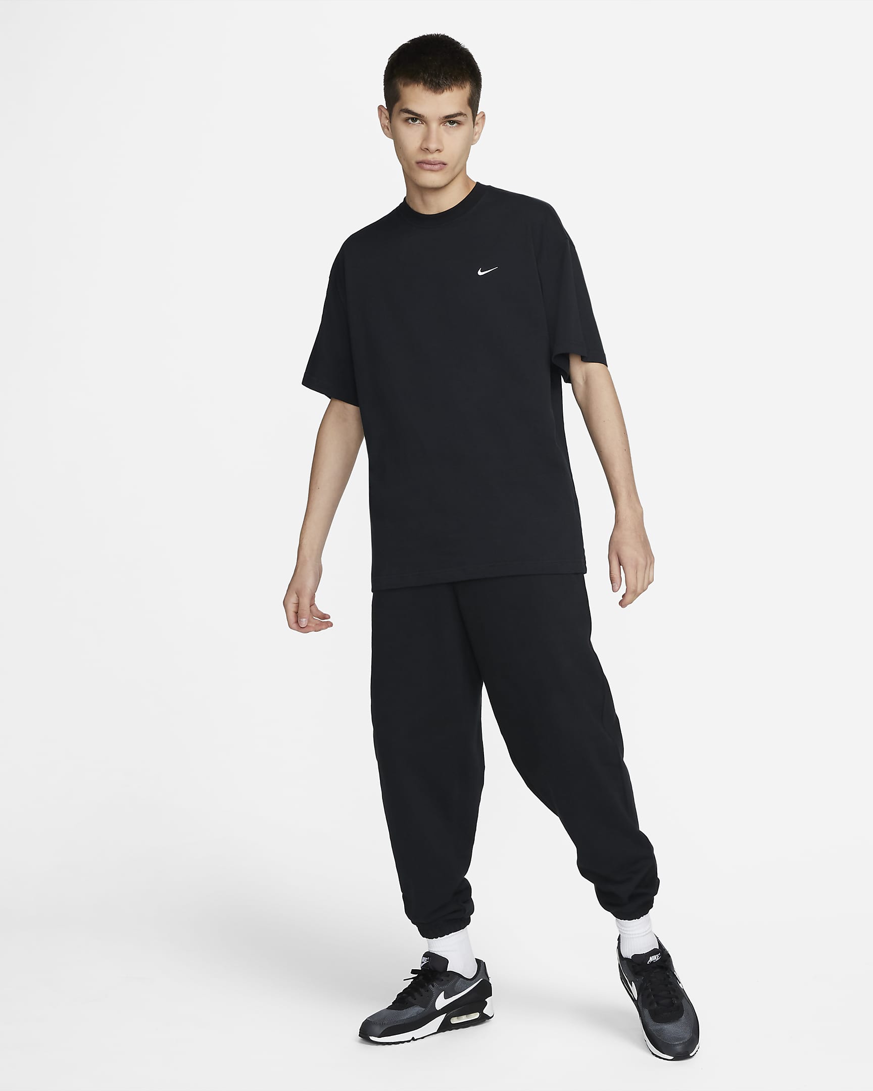 Nike Solo Swoosh T-Shirt. Nike DK