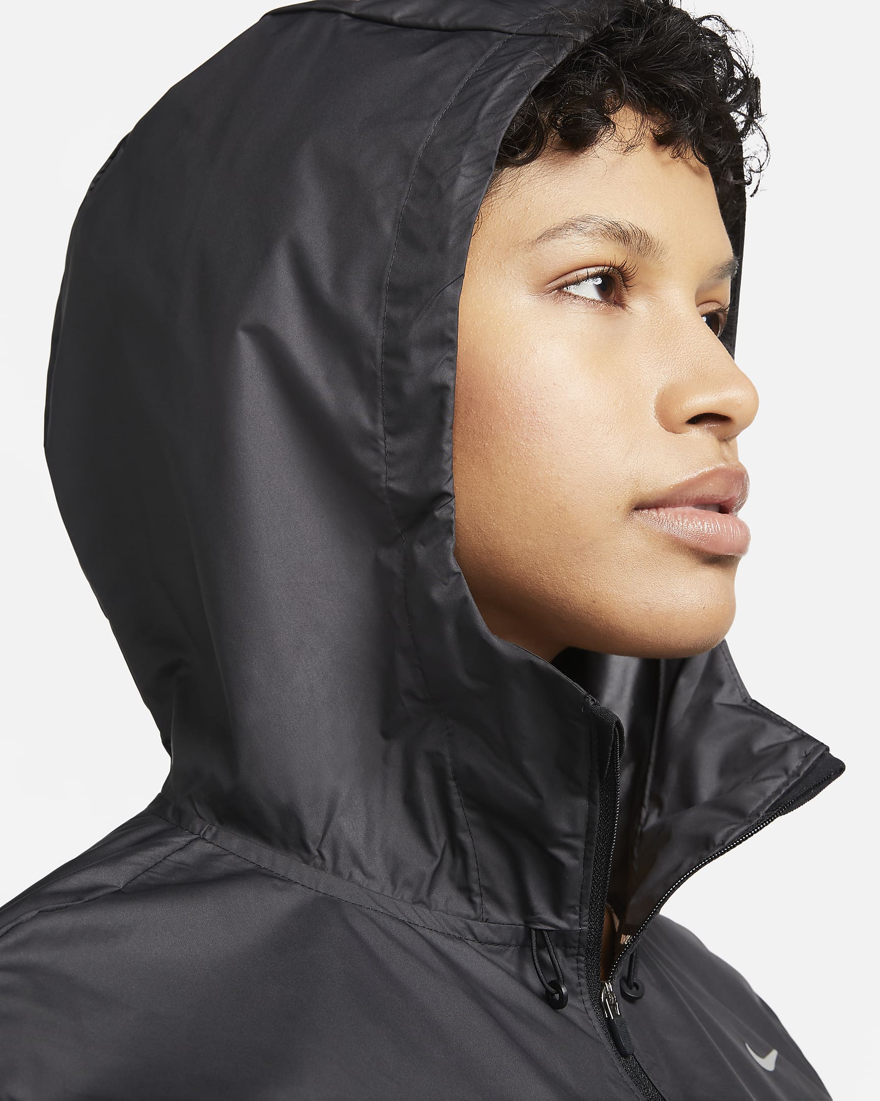 Nike Essential Women's Running Jacket. Nike IL