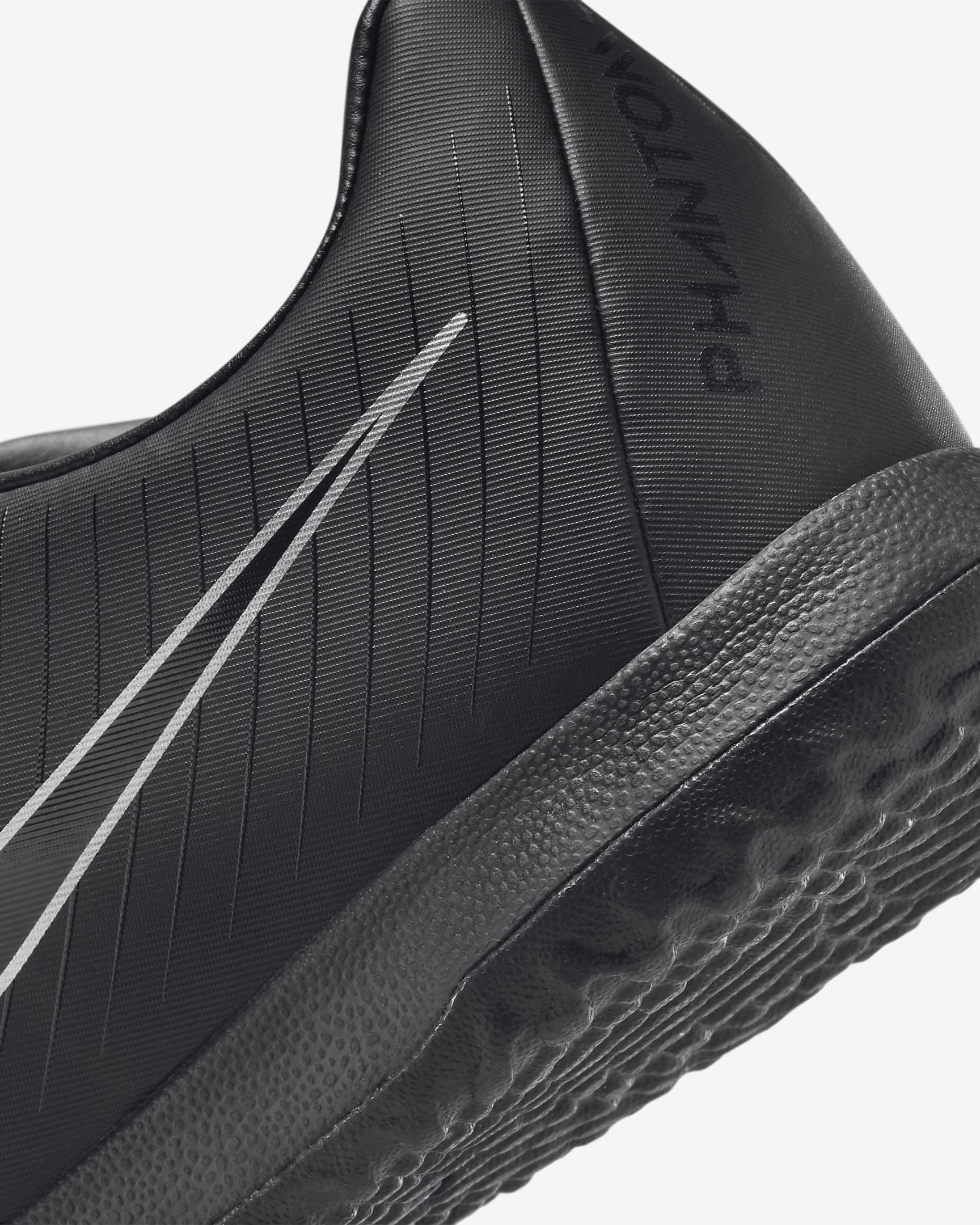 Nike Phantom GX 2 Academy IC Low-Top Football Shoes. Nike HR