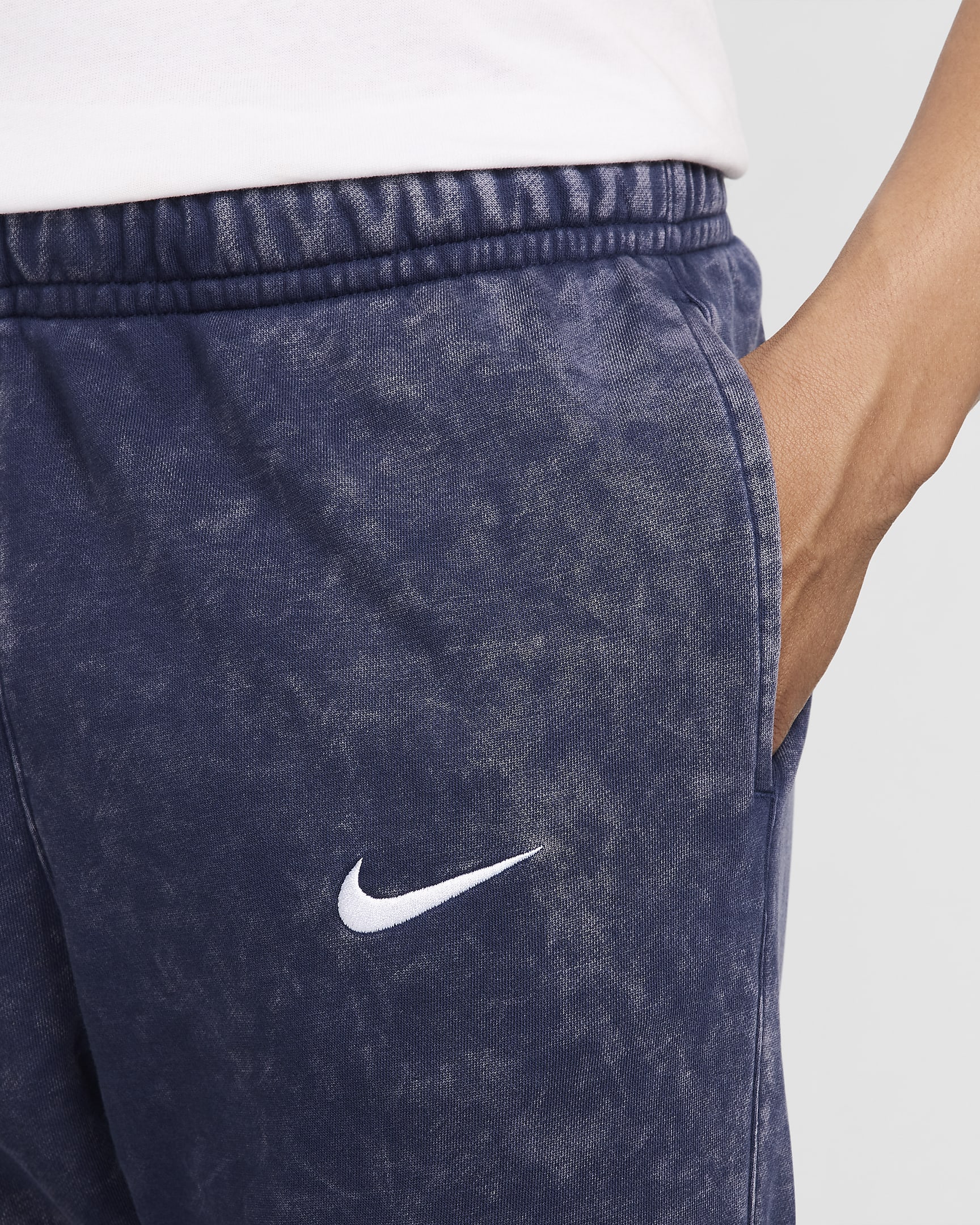 Paris Saint-Germain Club Men's Nike Football Jogger - Midnight Navy/White