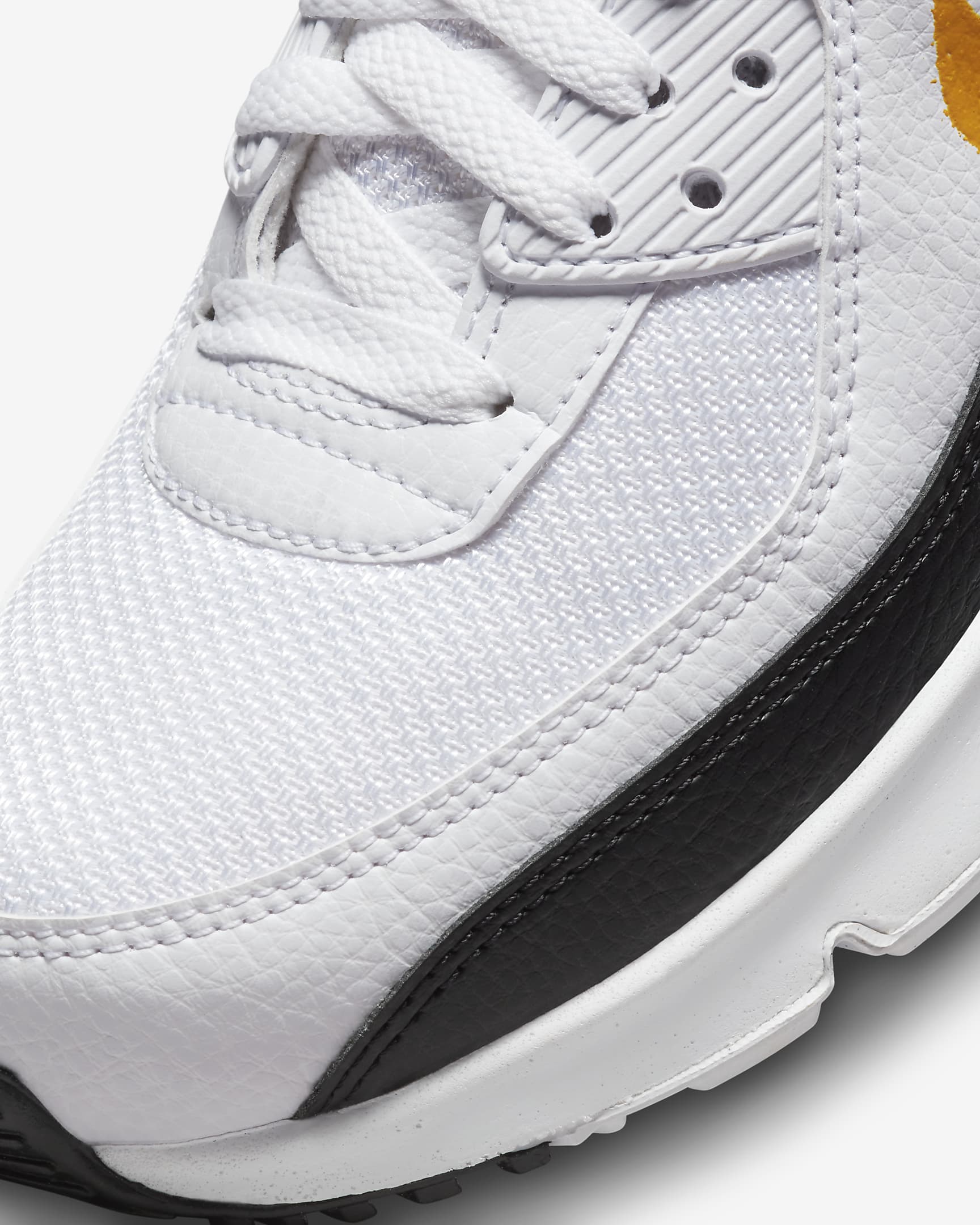 Nike Air Max 90 Older Kids' Shoe. Nike HR