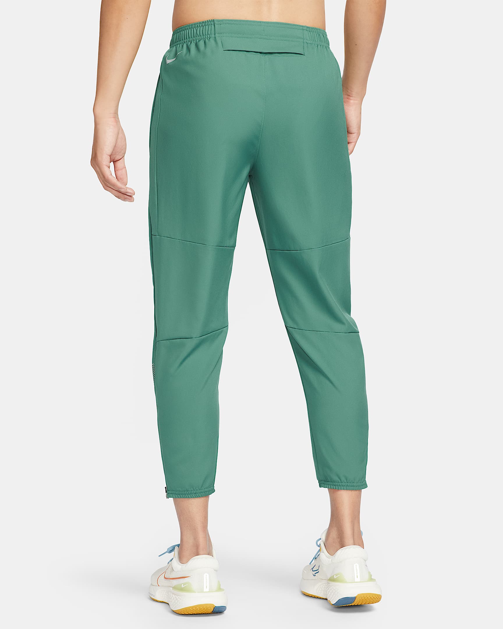 Nike Challenger Flash Men's Dri-FIT Woven Running Trousers. Nike IN