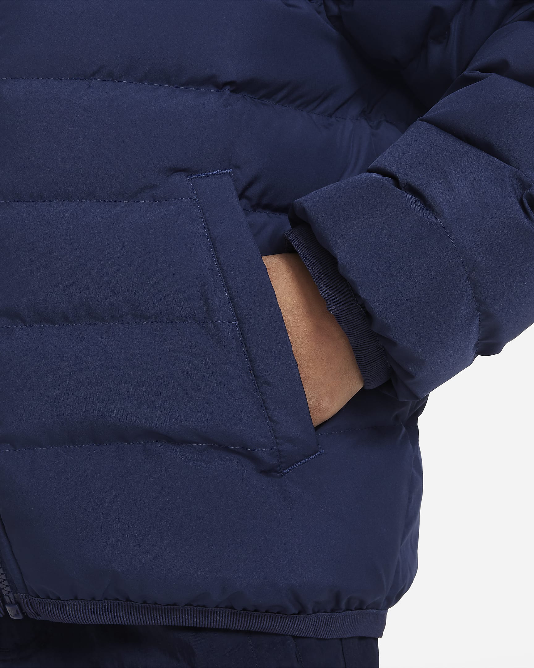 Nike Sportswear Lightweight Synthetic Fill lockere Jacke mit Kapuze für ältere Kinder - Midnight Navy/Midnight Navy/Weiß