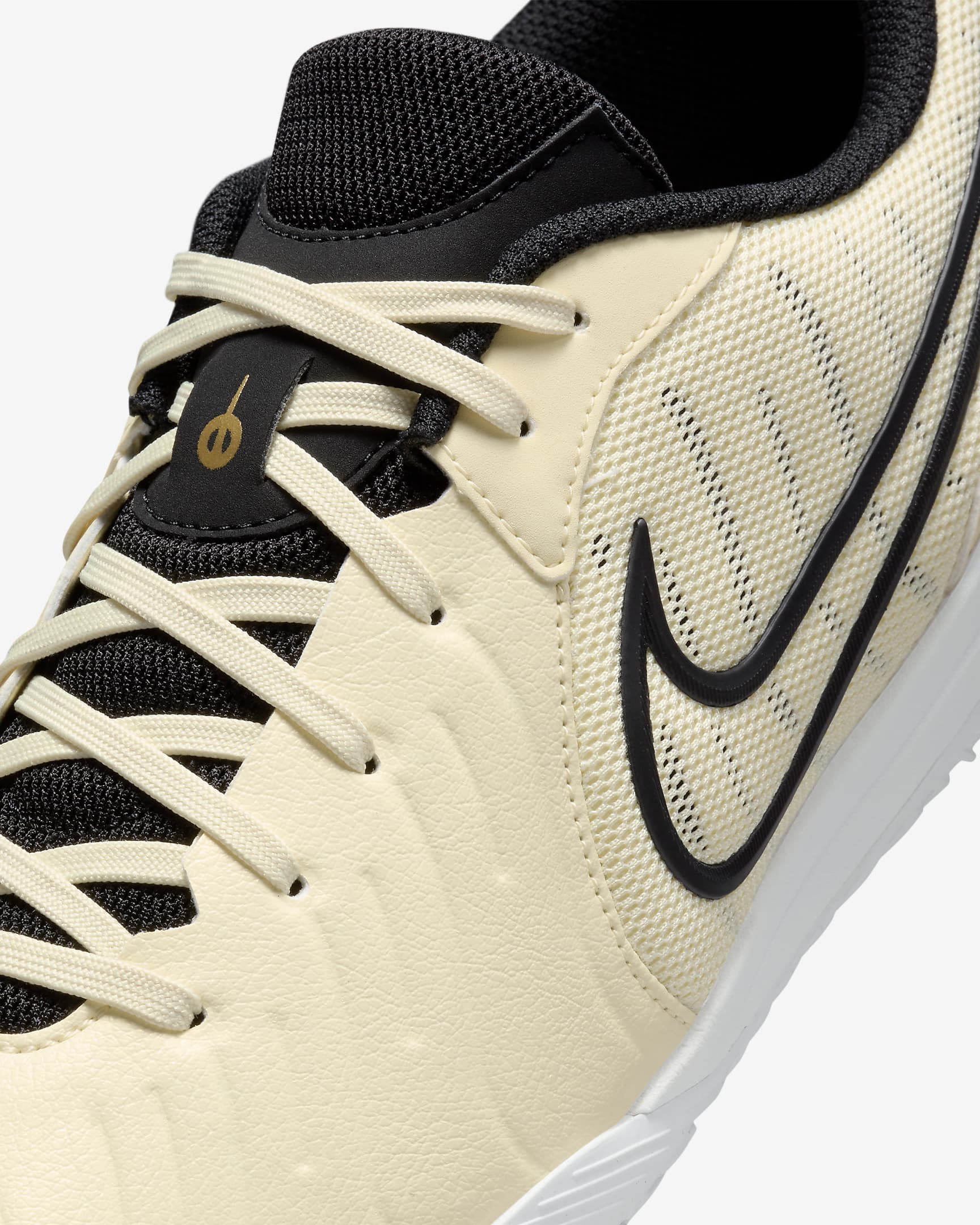 Nike Tiempo Legend 10 Academy Indoor Court Low-Top Football Shoes. Nike UK