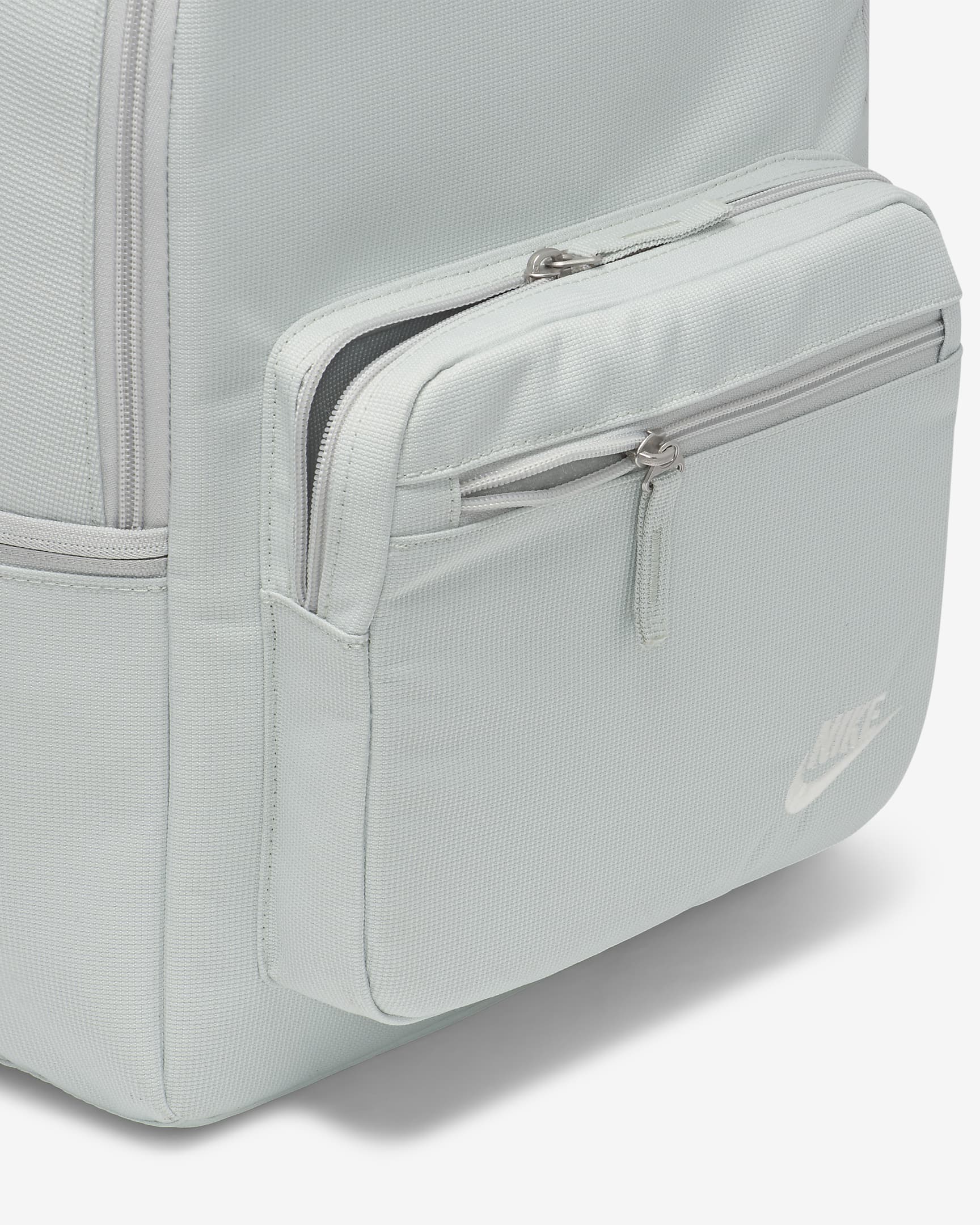 Nike Heritage Eugene Rucksack (32 l) - Light Silver/Light Silver/Phantom