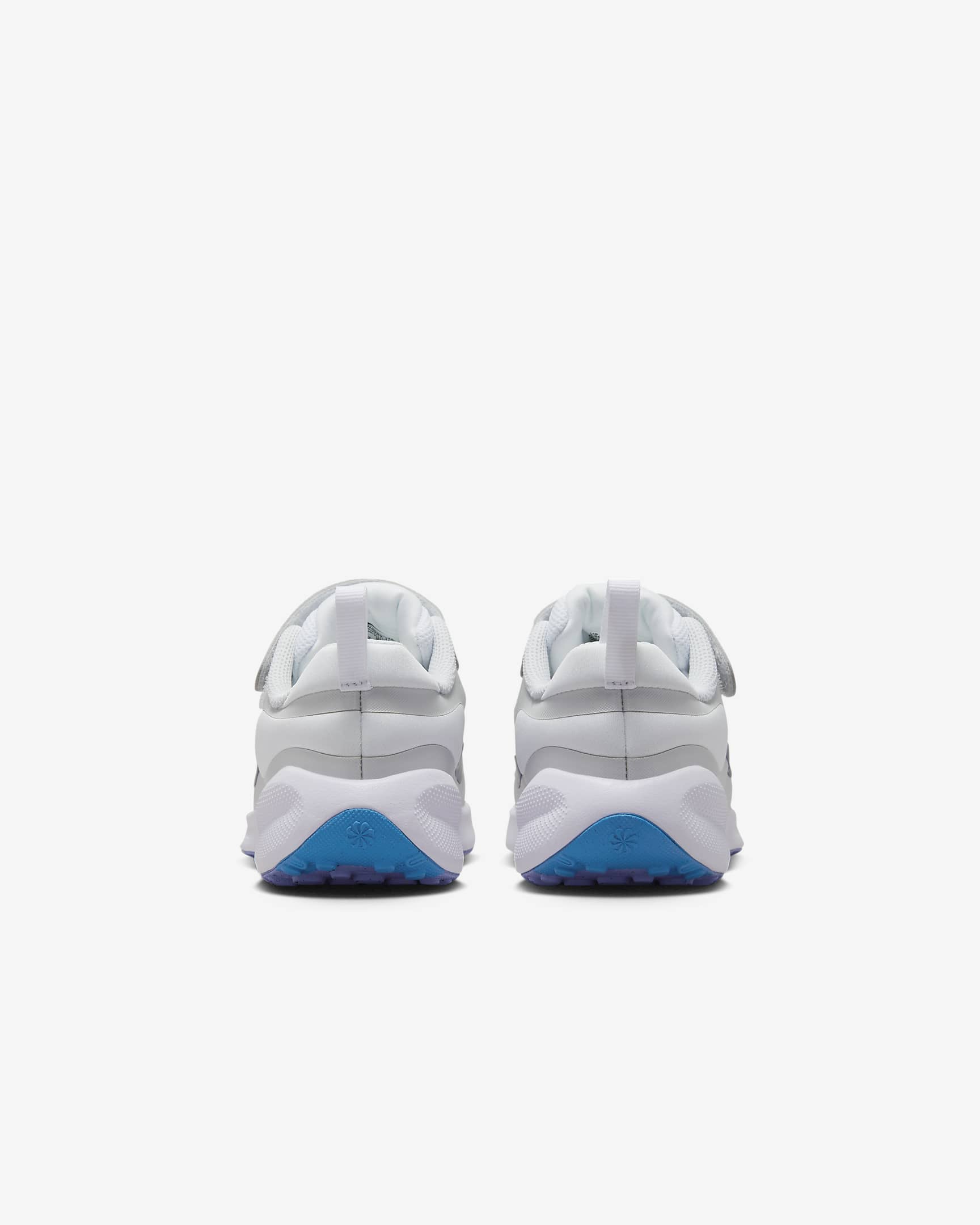 Nike Revolution 7 Next Nature SE Younger Kids' Shoes. Nike LU