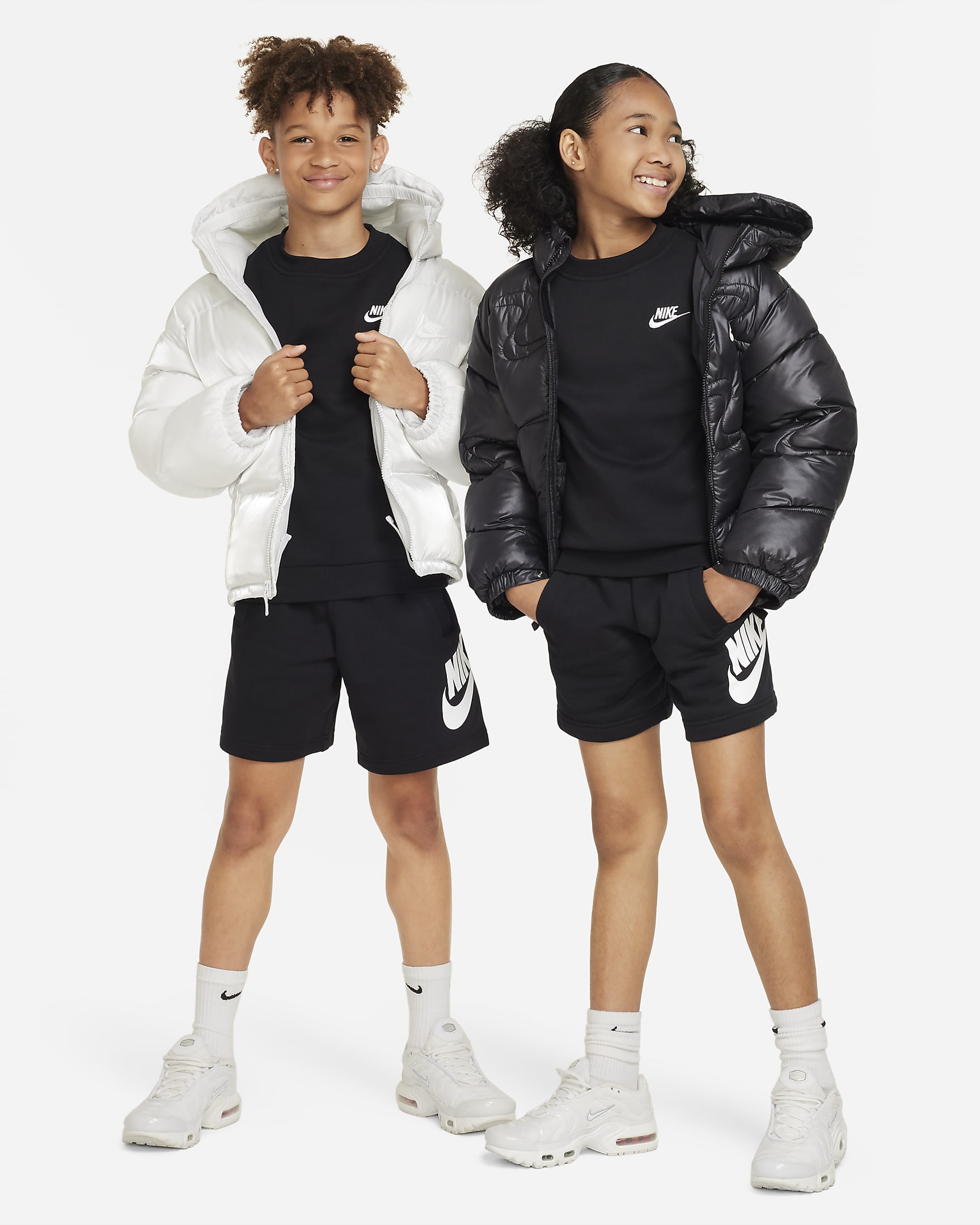 Nike Sportswear Club Fleece Big Kids' Sweatshirt - Black/White