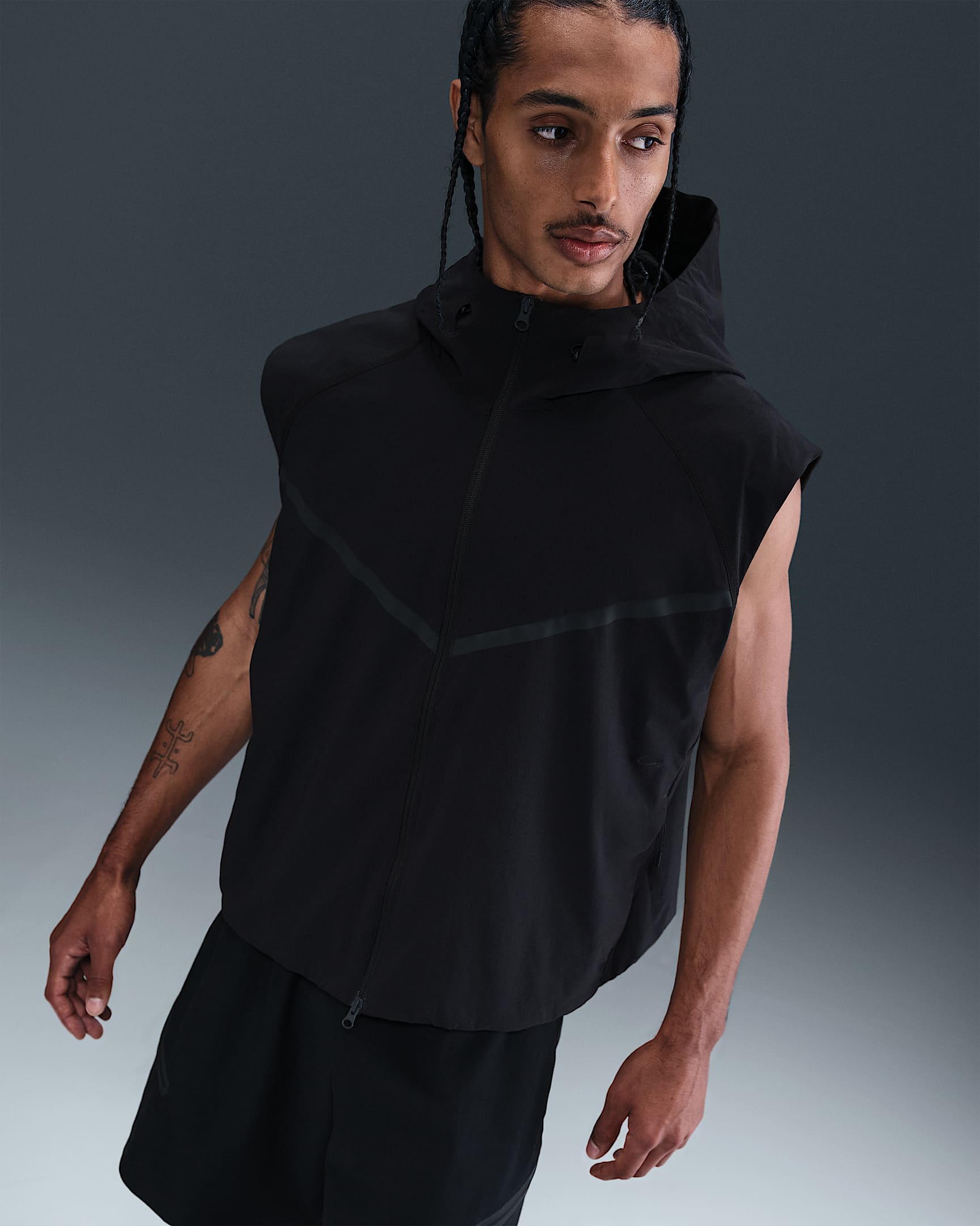 Nike Tech Men's Dri-FIT Woven Windrunner Vest - Black/Black