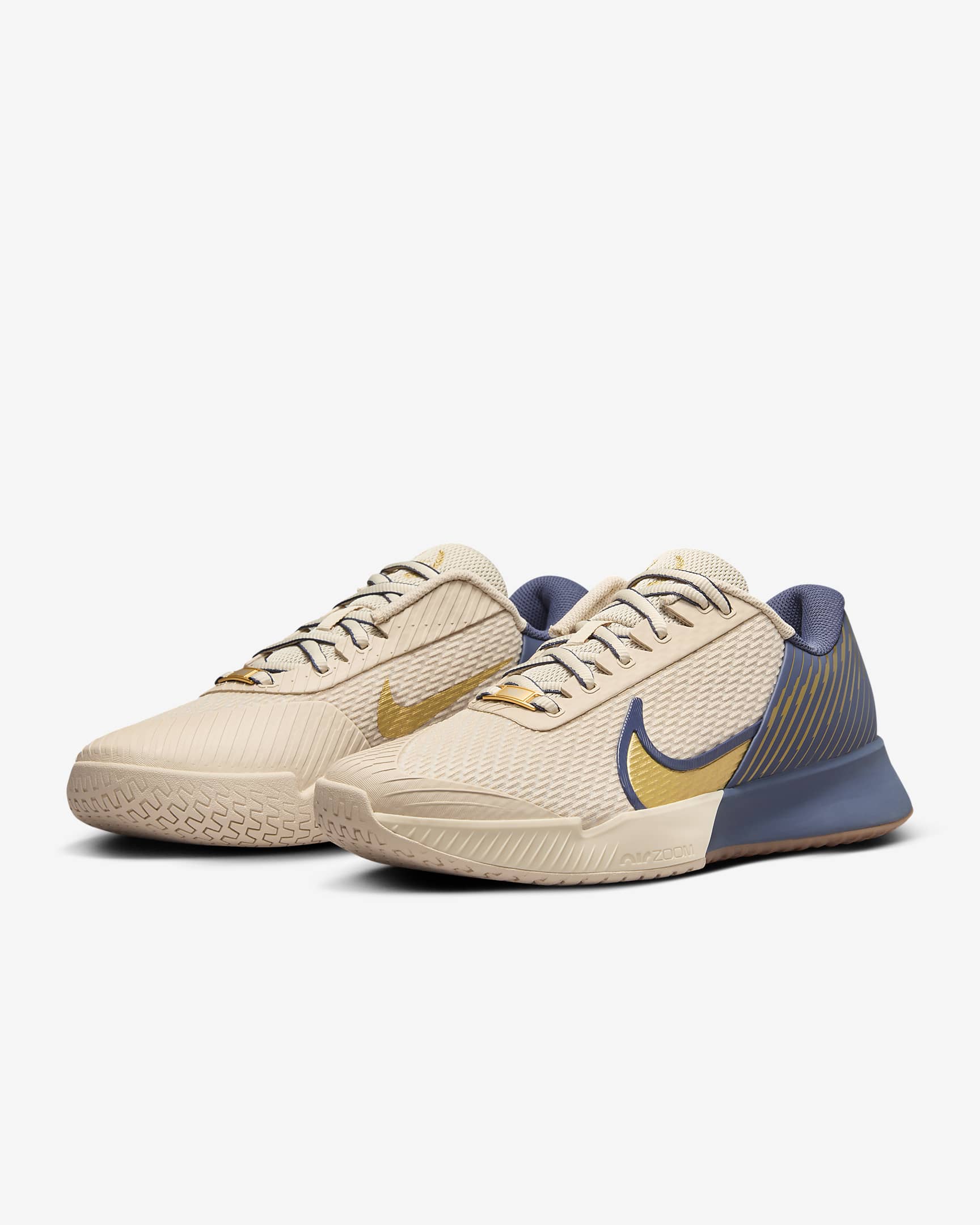 NikeCourt Vapor Pro 2 Premium 男款硬地球場網球鞋 - Sanddrift/Thunder Blue/Gum Medium Brown/Metallic Gold