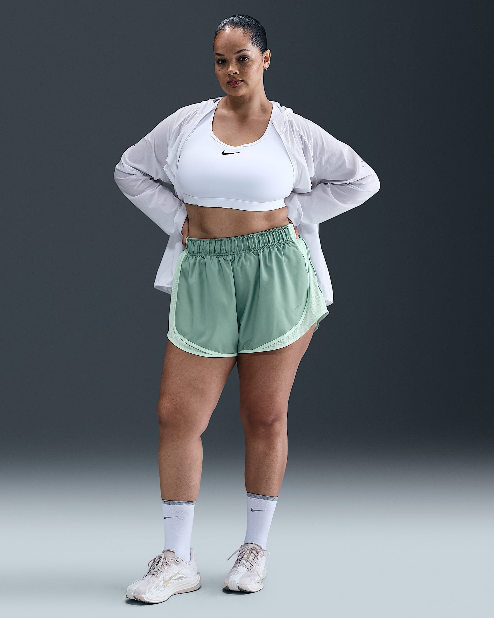 Nike Tempo Women's Dri-FIT Mid-Rise 7.5cm (approx.) Brief-Lined Running Shorts (Plus Size) - Cannon/Mint Foam/Cannon
