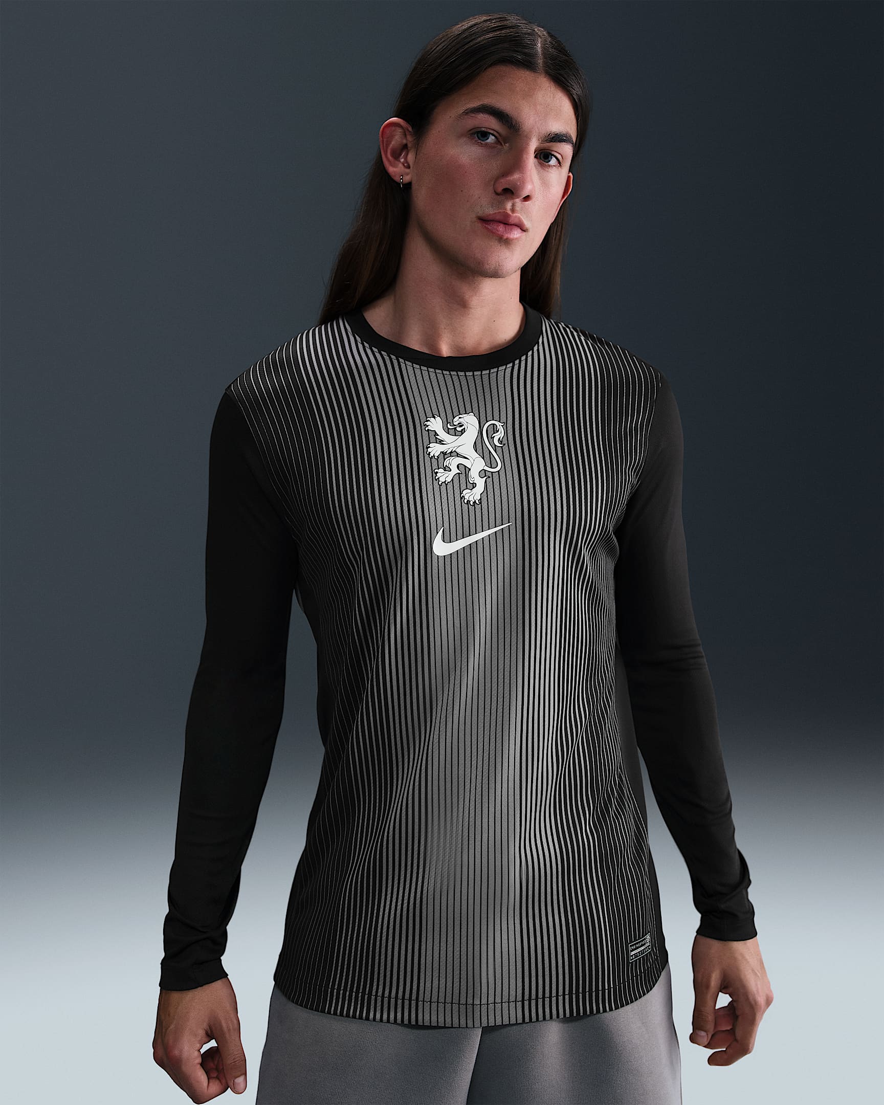 Netherlands 2025/26 Stadium Goalkeeper Men's Nike Dri-FIT Football Replica Long-Sleeve Shirt - Black/Smoke Grey/White