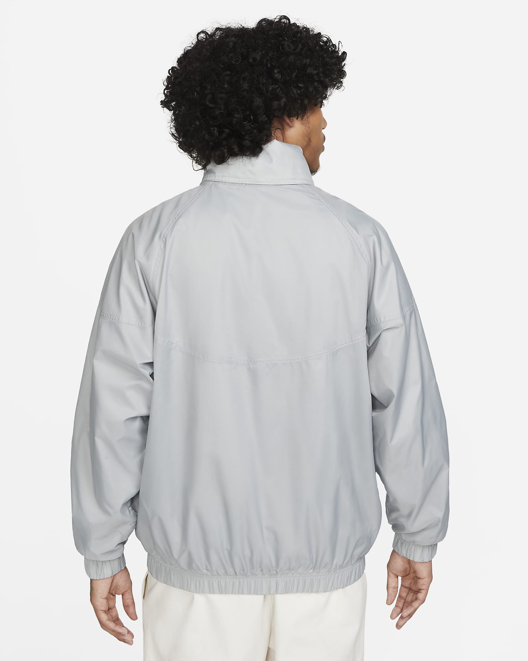 Chamarra tipo anorak para hombre Nike Windrunner - Gris humo claro/Blanco