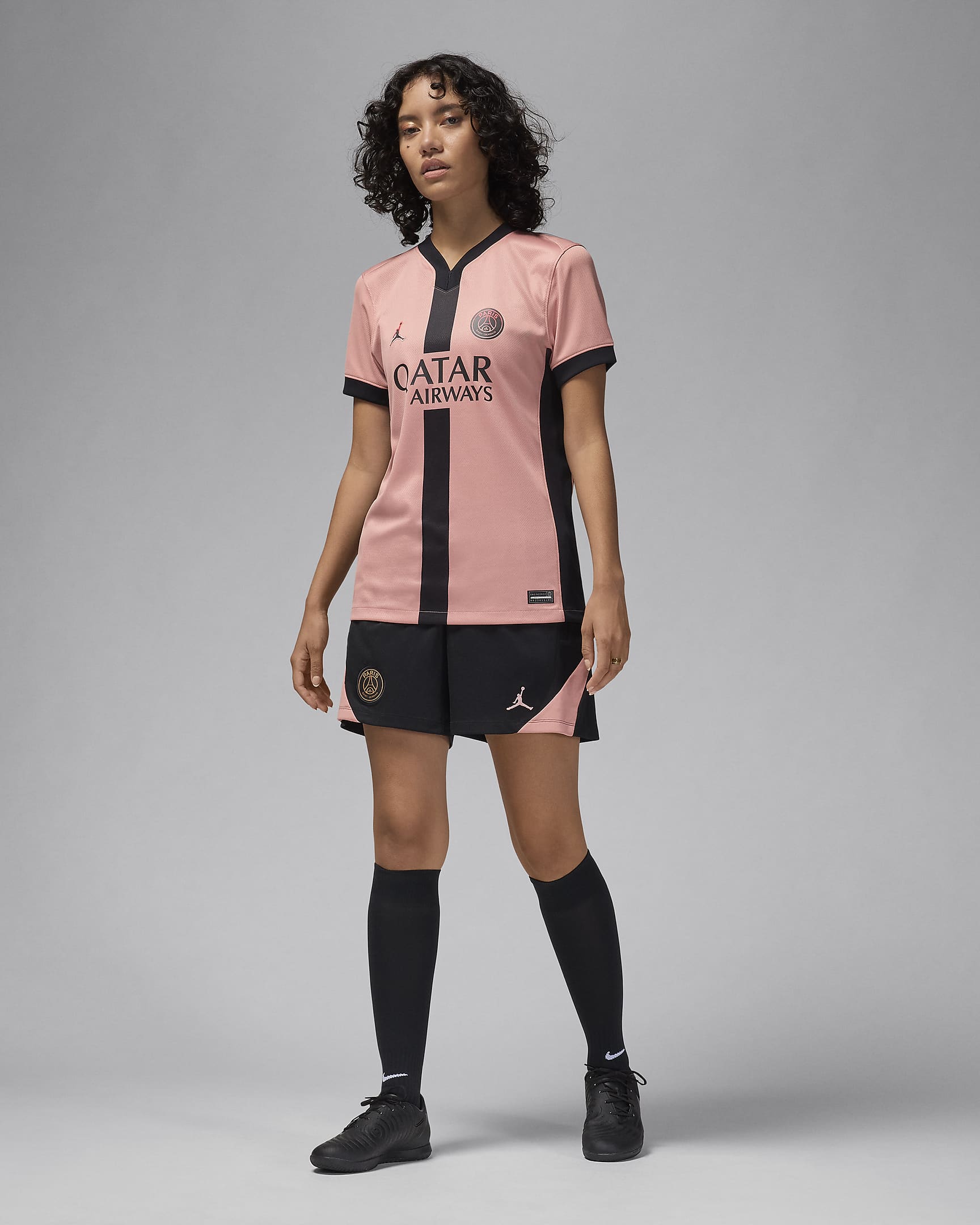 Paris Saint-Germain 2024/25 Stadium Third Jordan Dri-FIT Replika-Fußballshorts (Damen) - Rust Pink/Schwarz/Schwarz