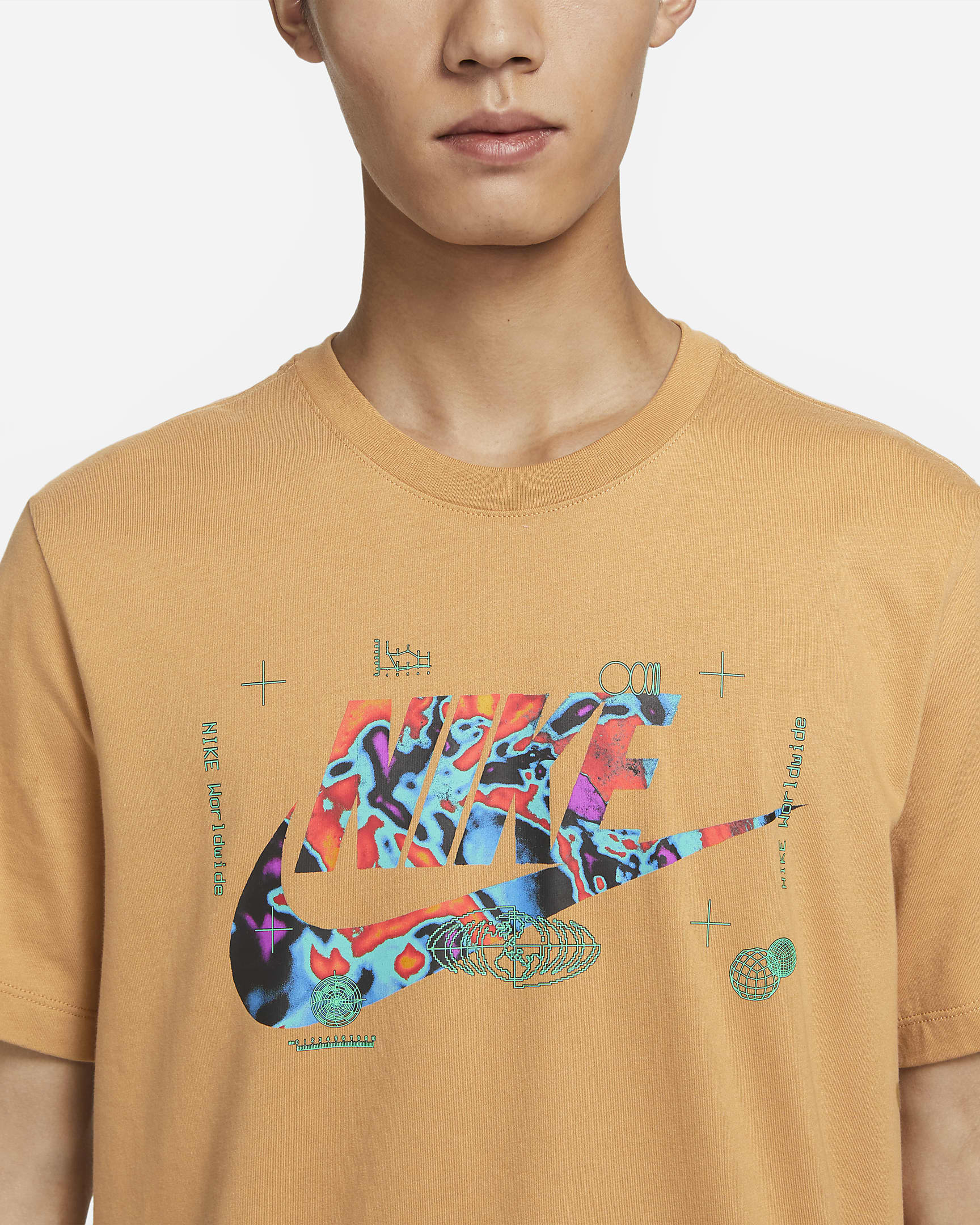 Nike Sportswear Men's T-Shirt - Elemental Gold