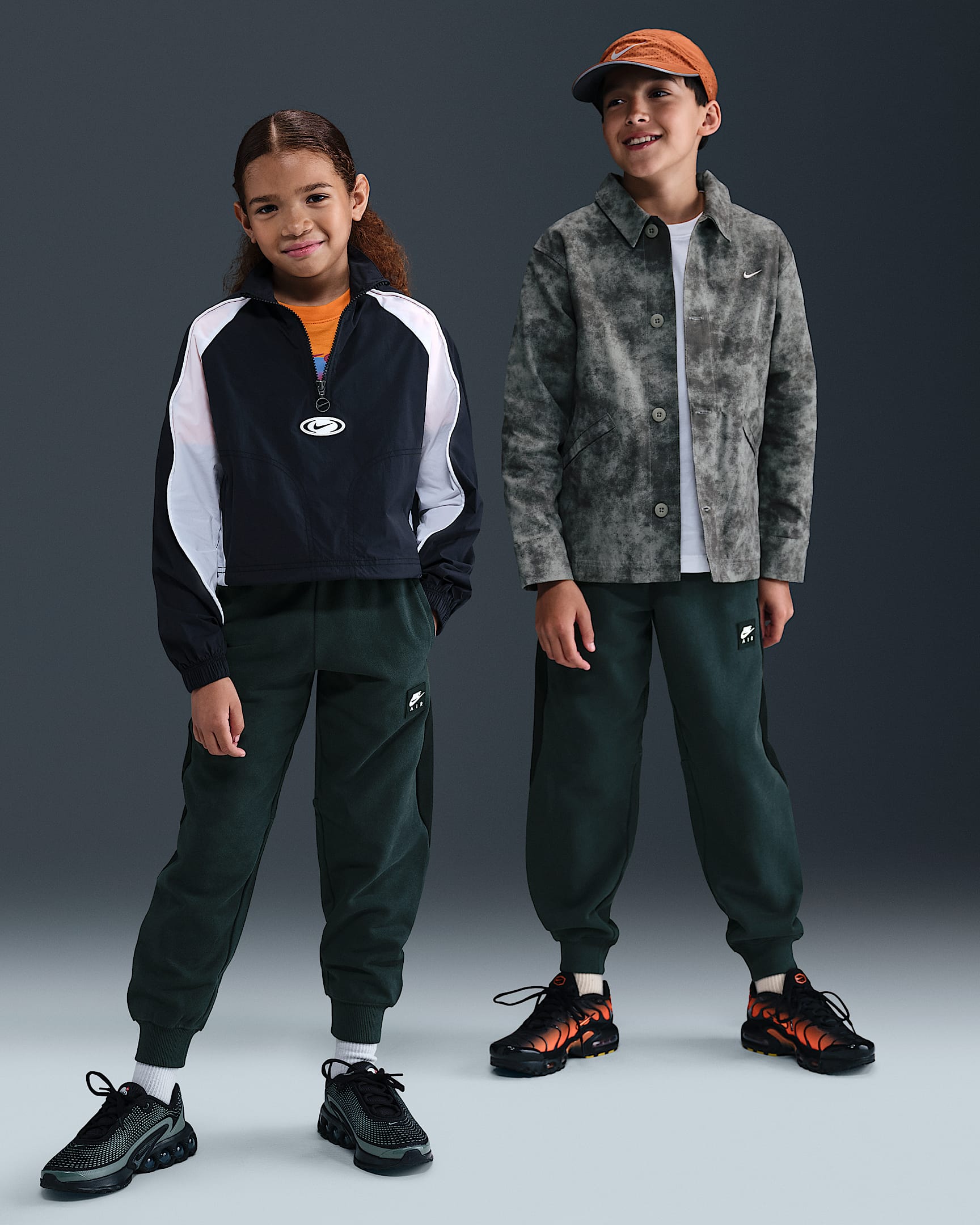 Nike Air Older Kids' Fleece Joggers - Seaweed/Black/White