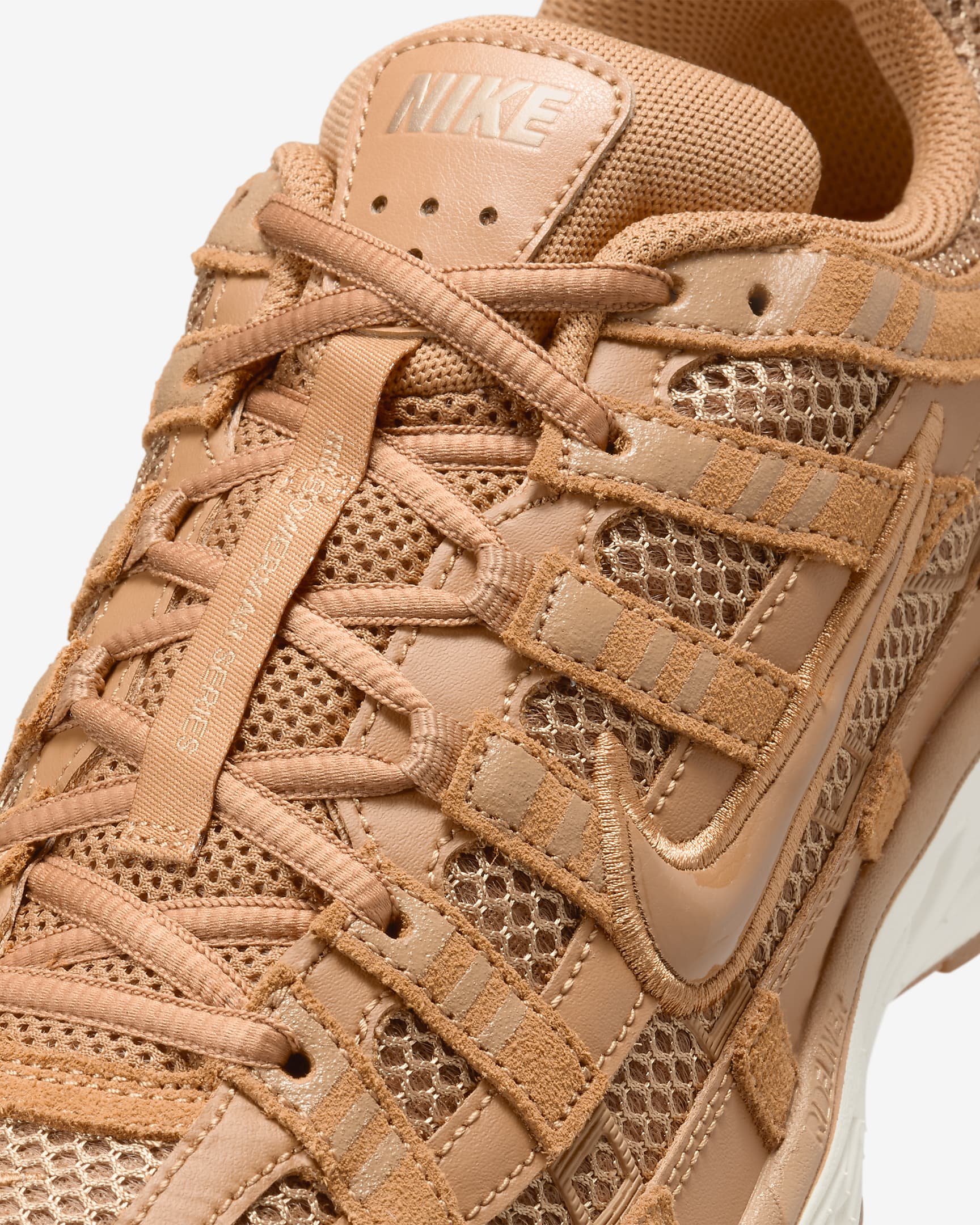 Nike P-6000 SE herenschoenen - Flax/Metallic Gold/Sail/Flax