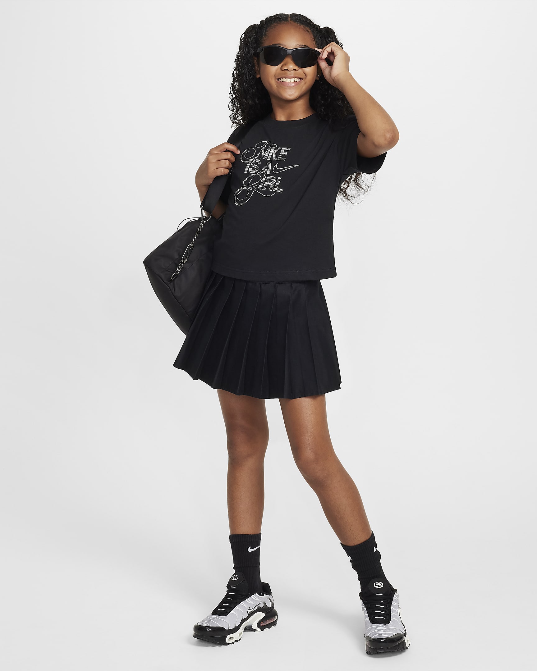 Nike Sportswear Older Kids' (Girls') T-Shirt - Black