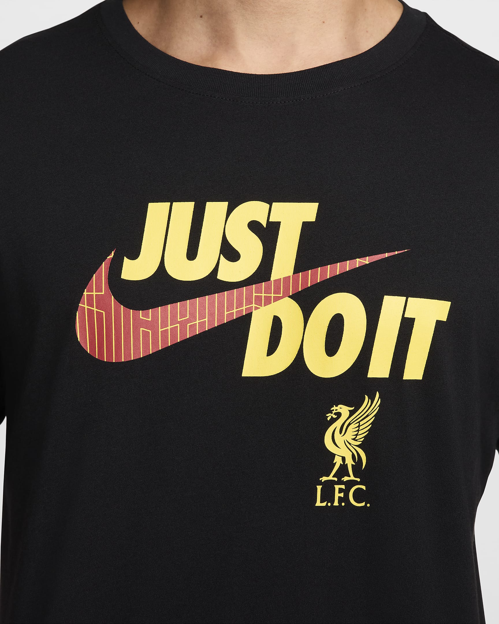 Liverpool F.C. Men's Nike Football T-Shirt - Black