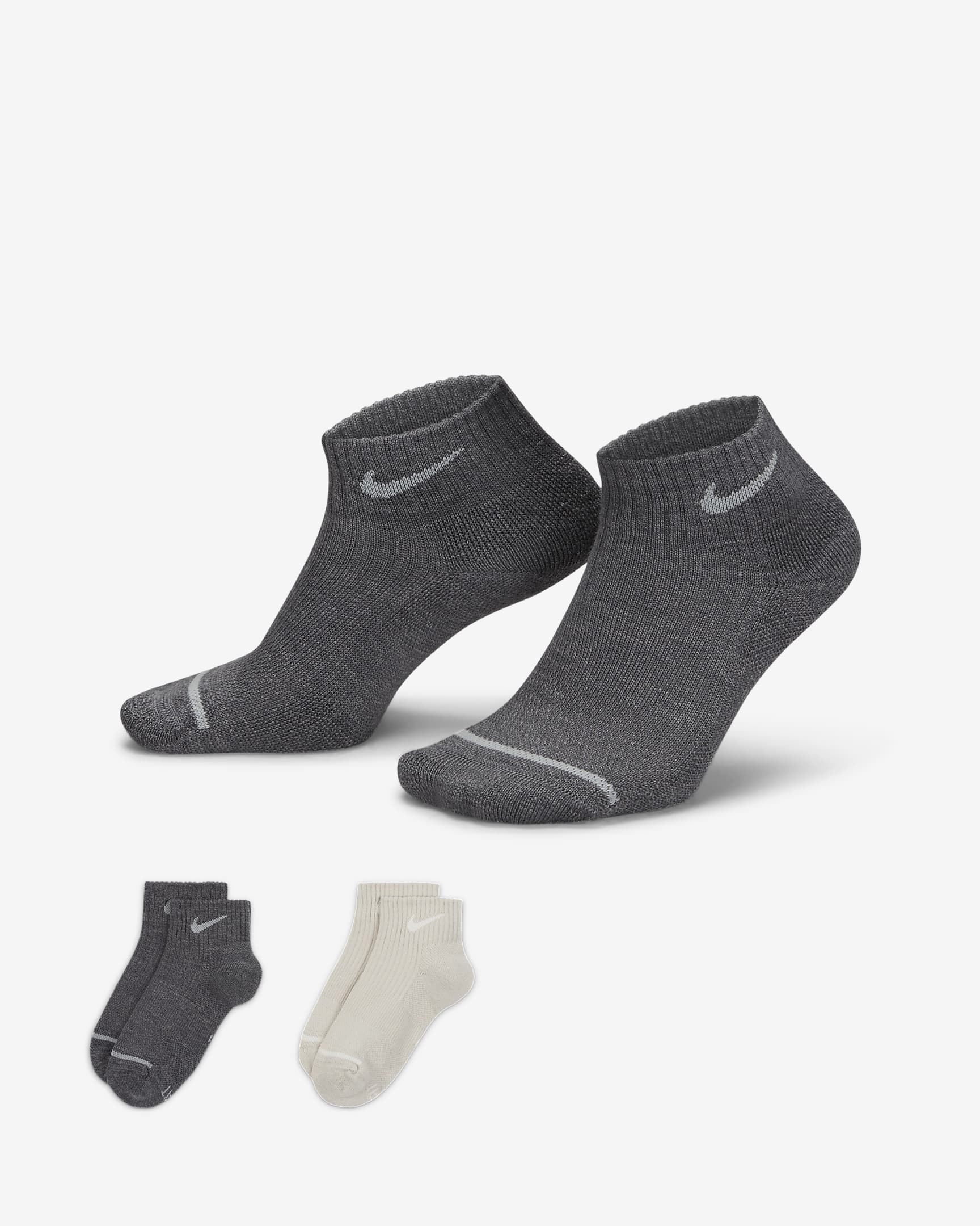 Nike Everyday Wool Cushioned Ankle Socks (2 Pairs). Nike IE