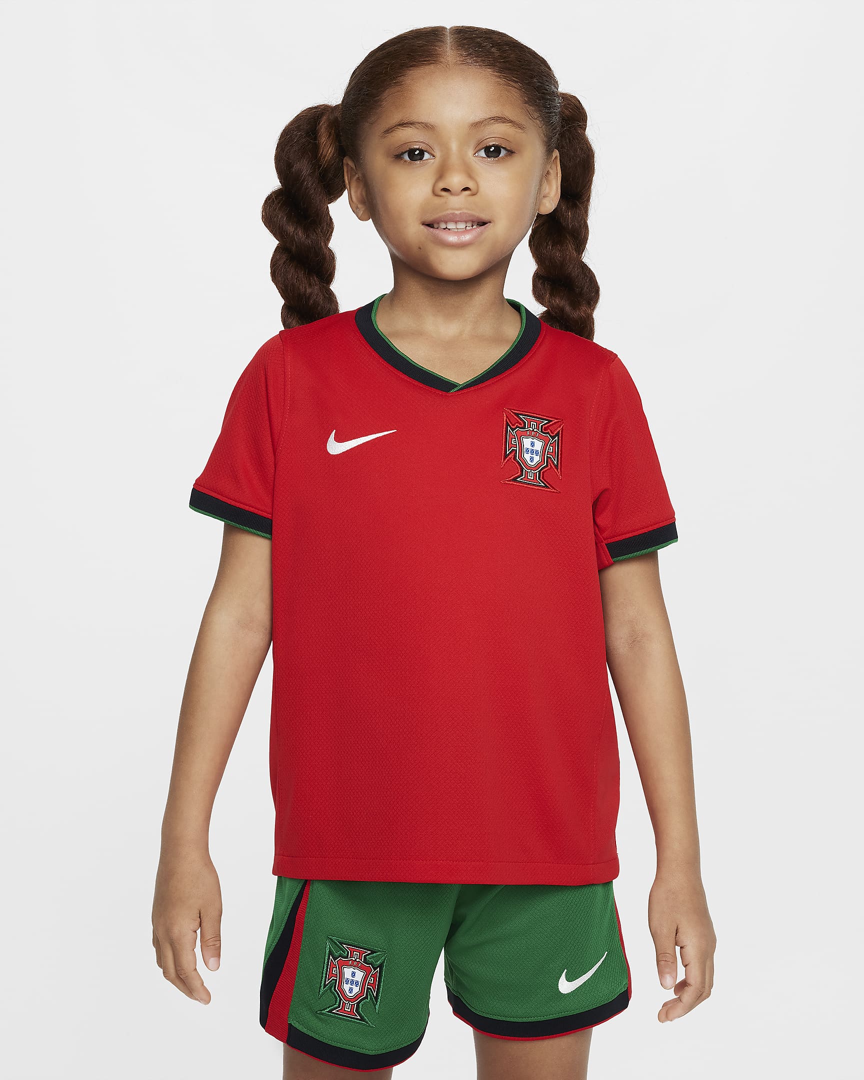 Portugal 2024 Stadium Home Younger Kids' Nike Football Replica 3Piece