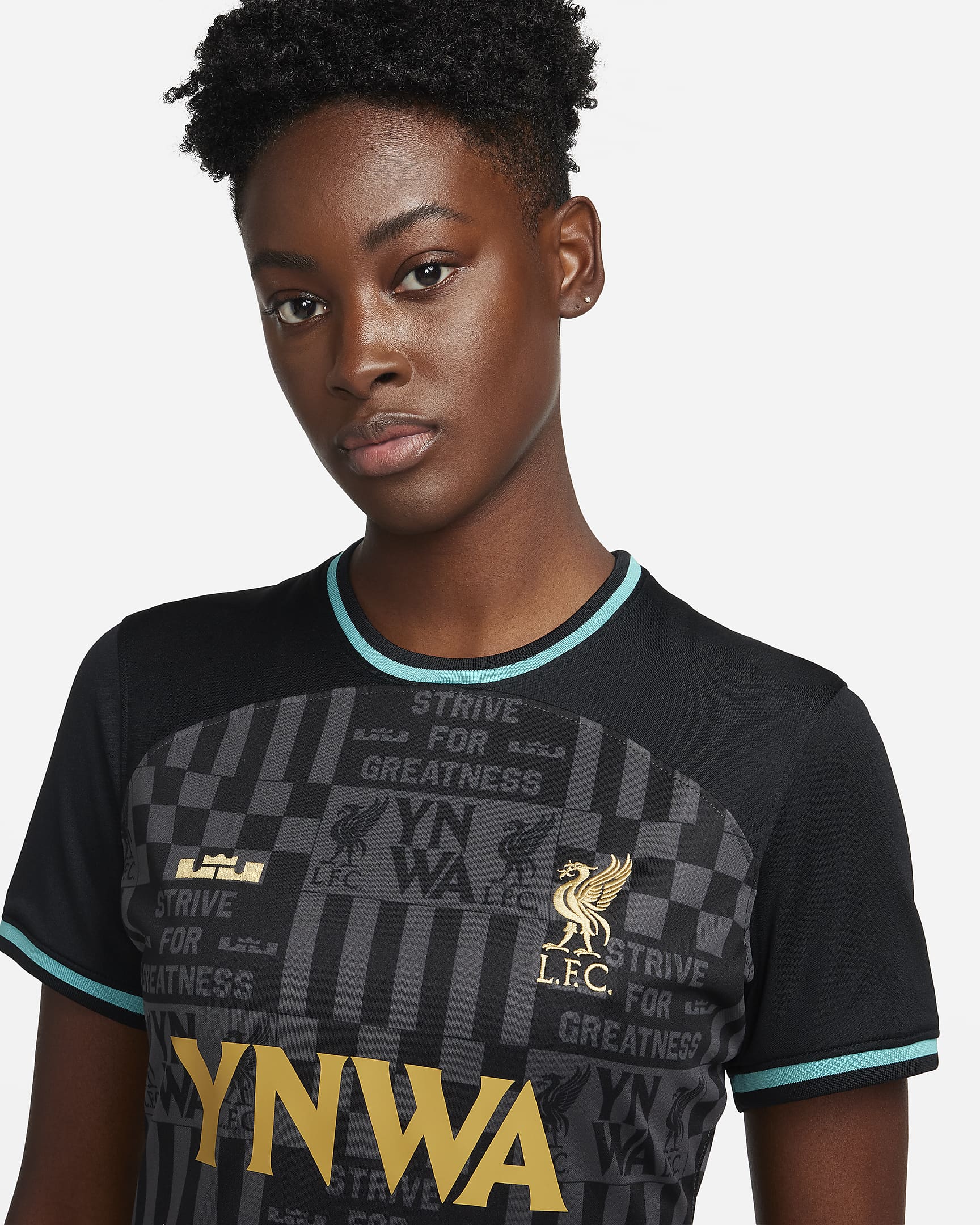Maillot de foot Nike DriFIT Replica LeBron x Liverpool FC Stadium pour femme. Nike CH