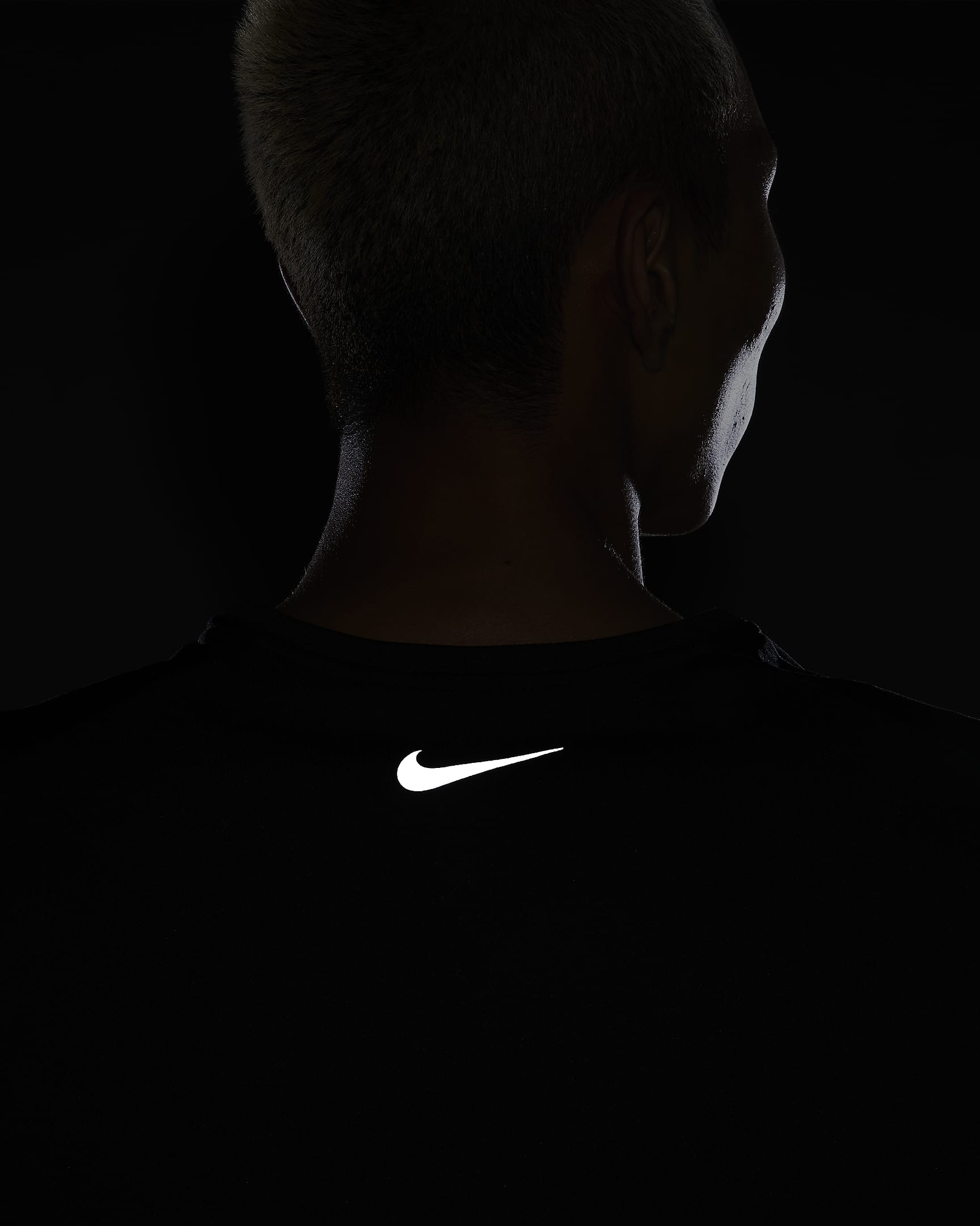 Nike Miler Flash Men's Dri-FIT UV Long-Sleeve Running Top. Nike IN