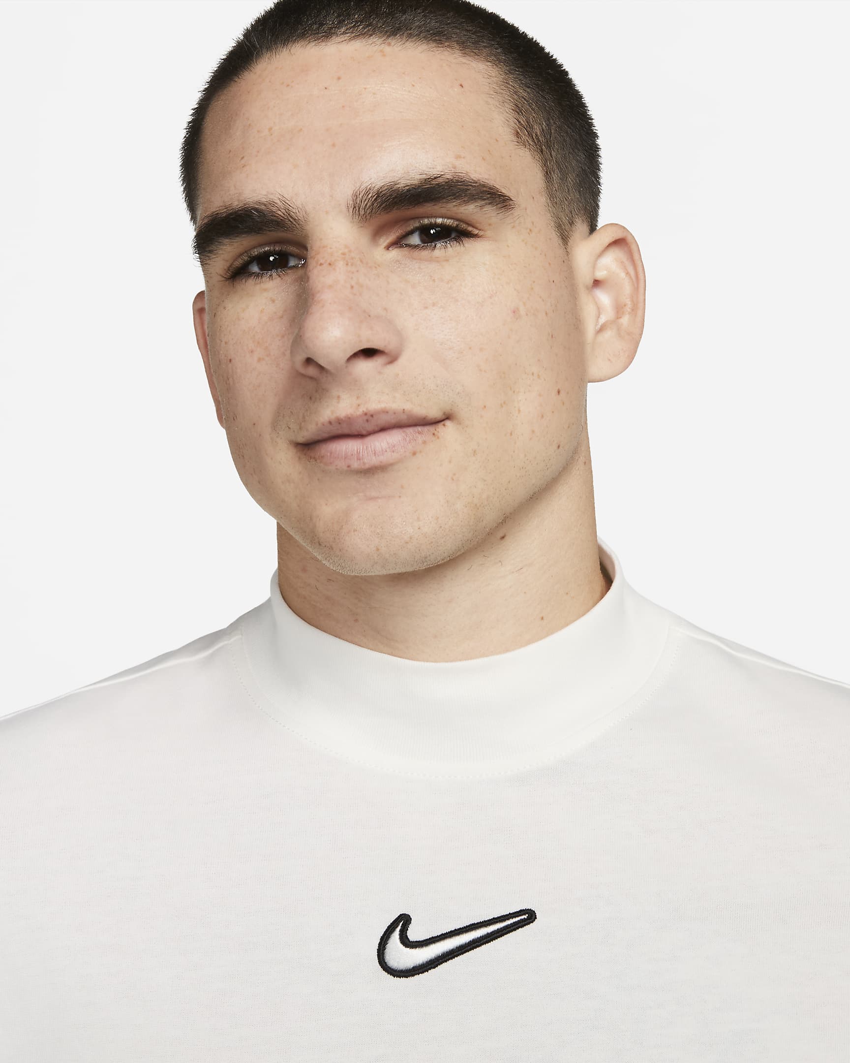 Nike Sportswear Trend Men's Long-Sleeve Mock-Neck Top. Nike NO