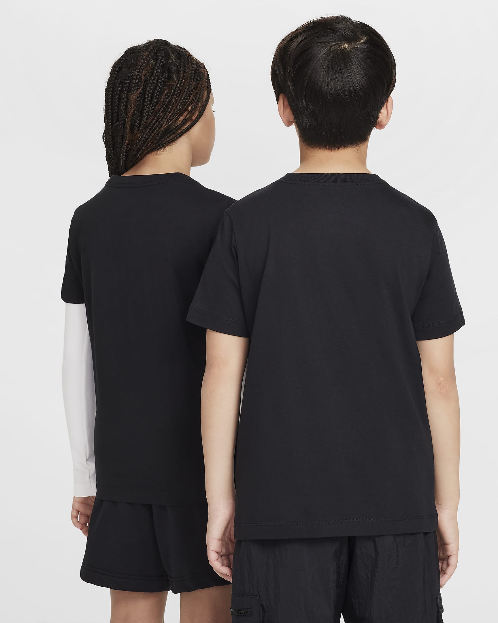 Nike Sportswear Older Kids' T-Shirt - Black