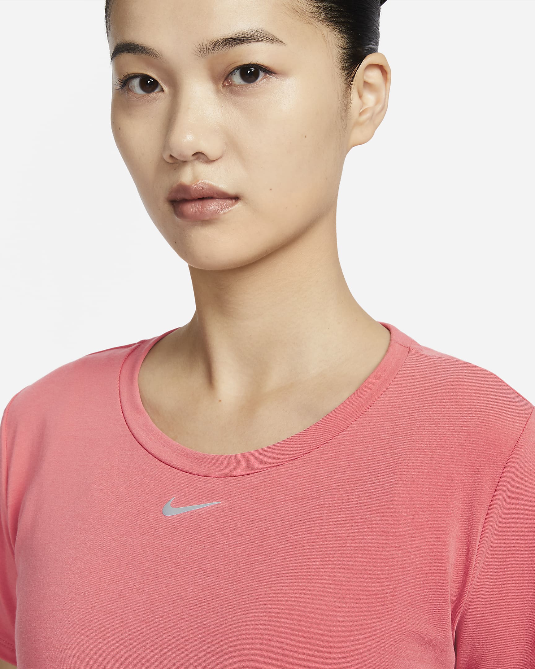 Nike Dri-FIT One Luxe Women's Standard Fit Short-Sleeve Top. Nike IN