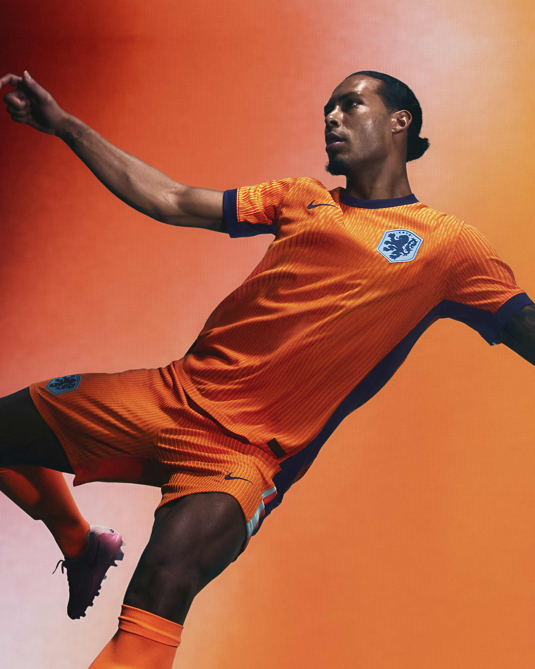 Maillot de foot authentique Nike Dri-FIT ADV Pays-Bas (Équipe masculine) 2024/25 Match Domicile pour homme - Safety Orange/Blue Void/Copa/Blue Void