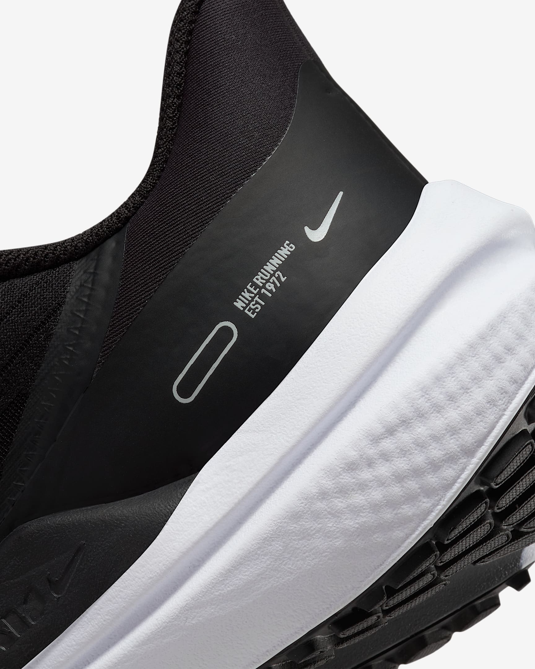 Nike Winflo 9 Women's Road Running Shoes. Nike AT