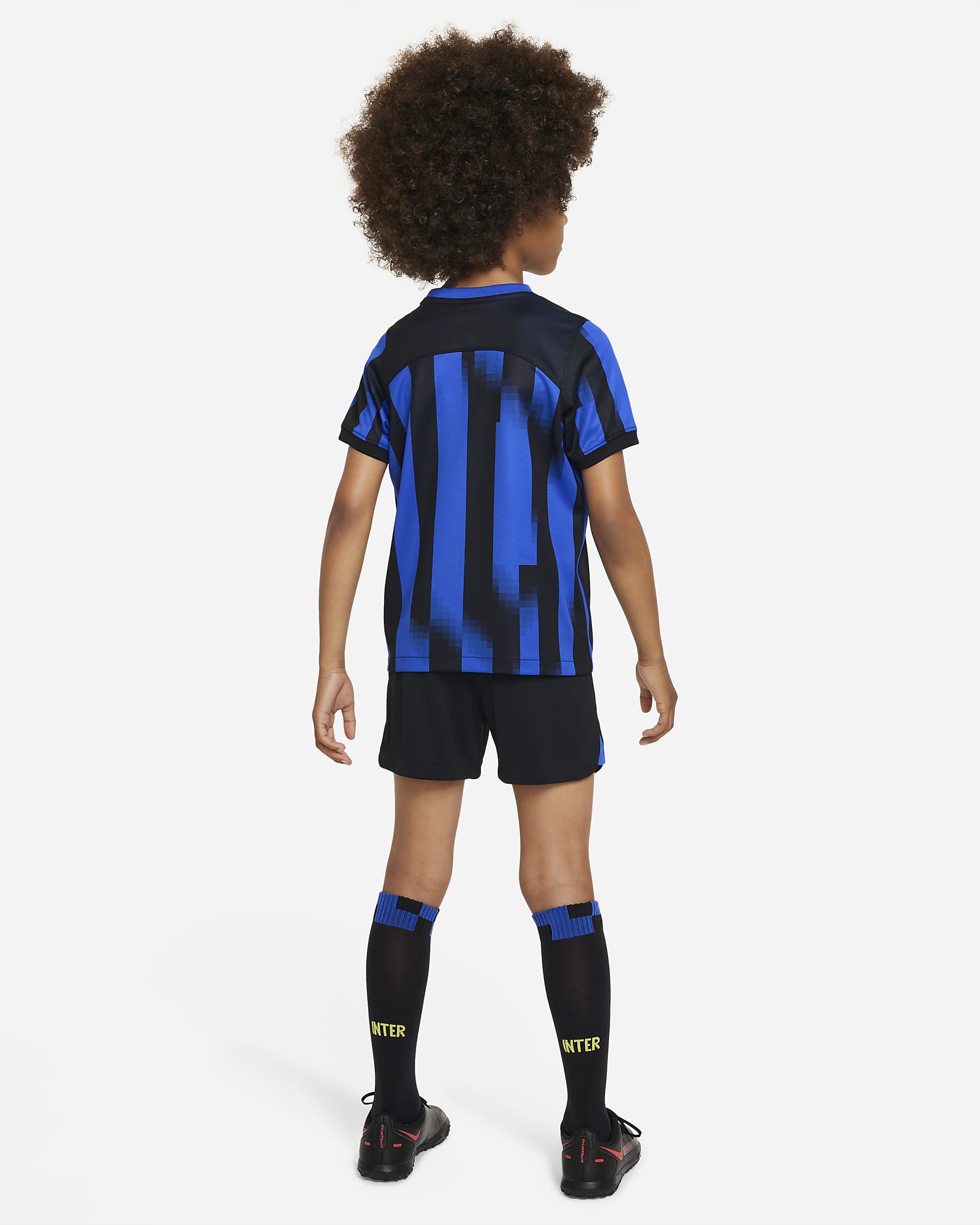 Inter Milan 2023/24 Home Younger Kids' Nike Dri-FIT 3-Piece Kit. Nike SK