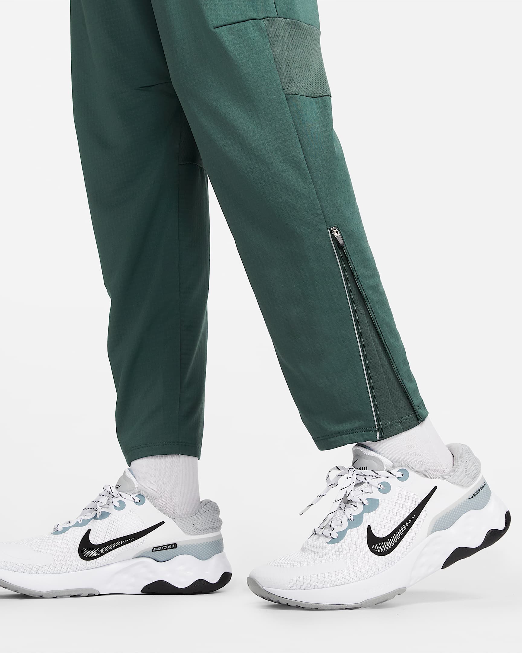 Nike Phenom Men's DriFIT Knit Running Pants.