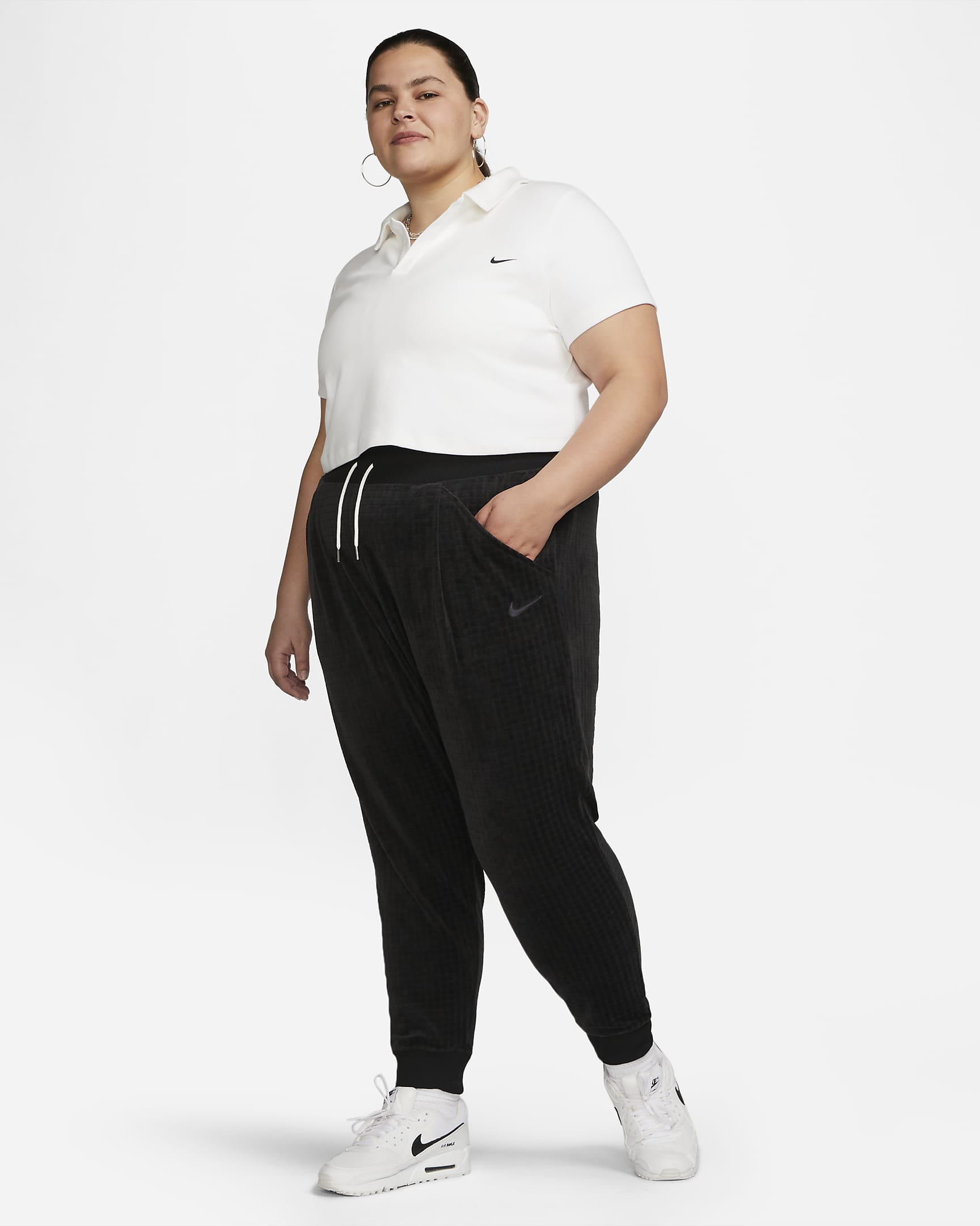Nike Sportswear Women's High-Waisted Velour Joggers (Plus Size). Nike SK