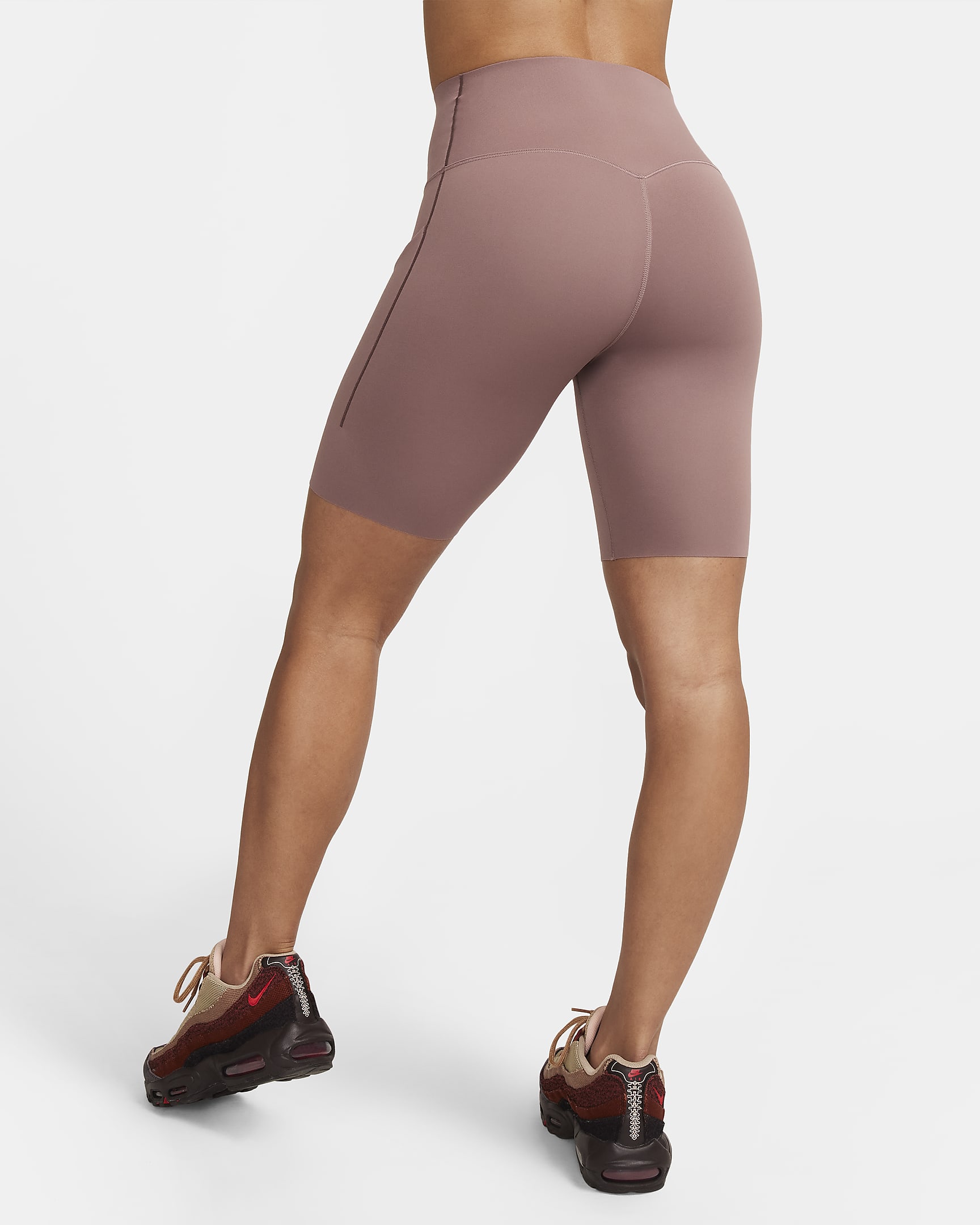 Nike Universa Bike-Shorts mit Taschen, mittlerem Halt und hohem Bund für Damen (ca. 20,5 cm) - Smokey Mauve/Schwarz