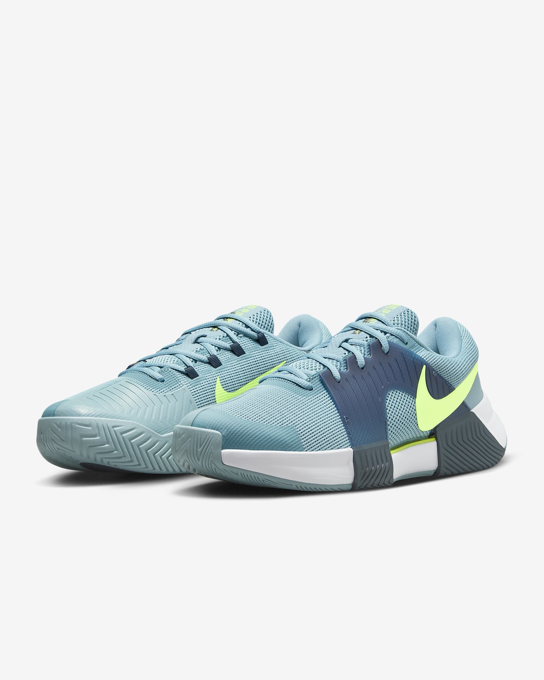 Chaussure de tennis pour surface dure Nike Zoom GP Challenge 1 pour homme - Denim Turquoise/Armory Navy/Volt